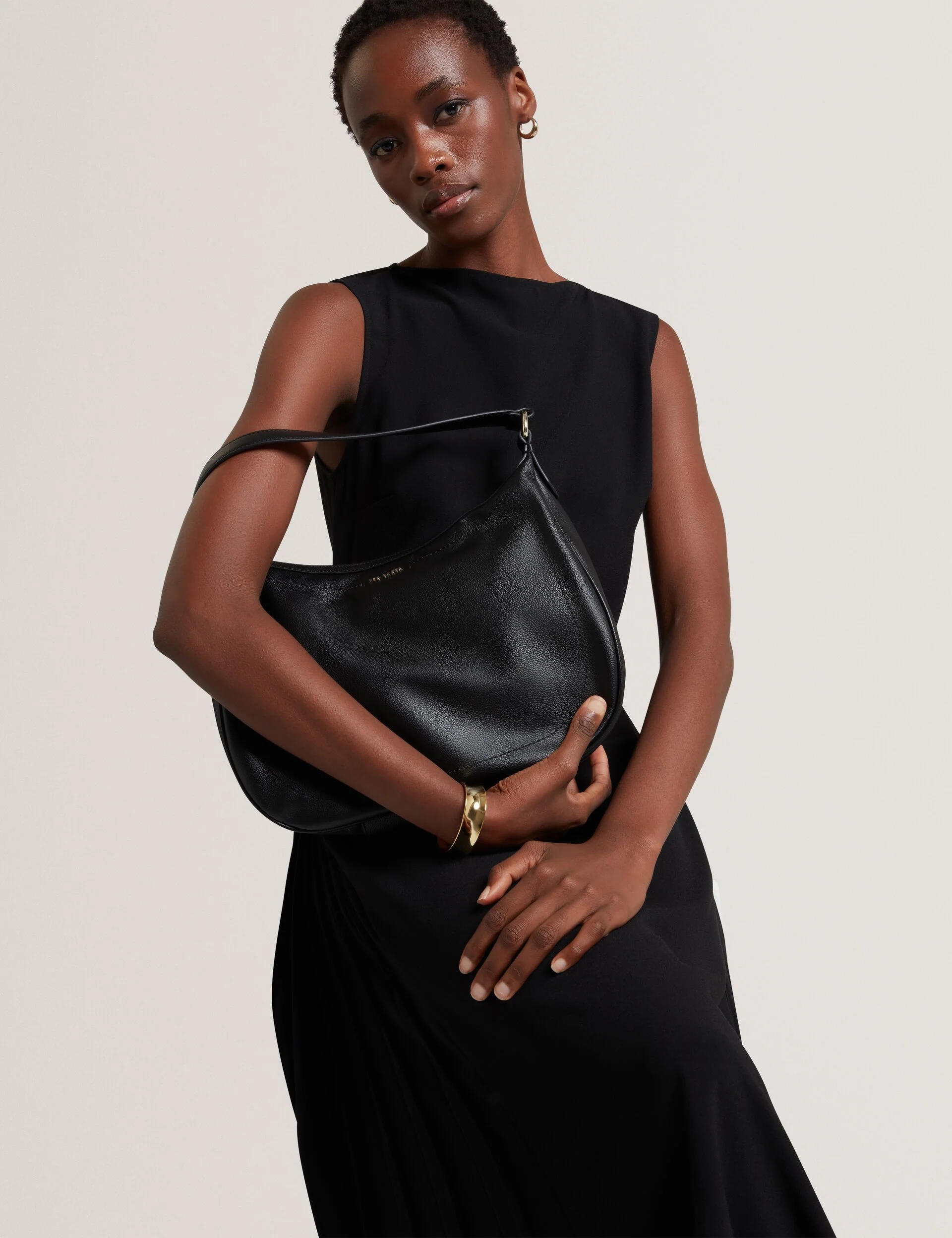 LYSHIA | BLACK