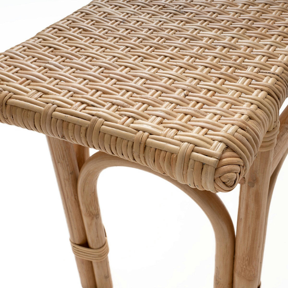 Banc bout de lit en rotin, Malu