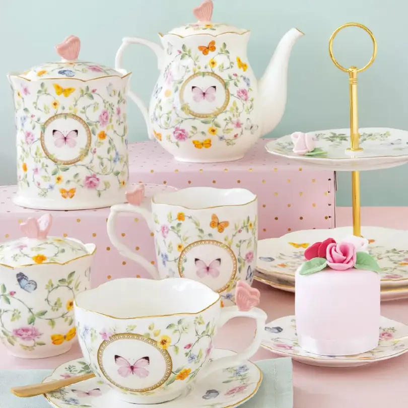Kaffeetasse mit Untertasse Dancing Butterflies