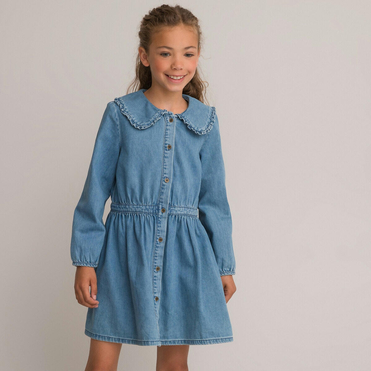 Robe patineuse col claudine
