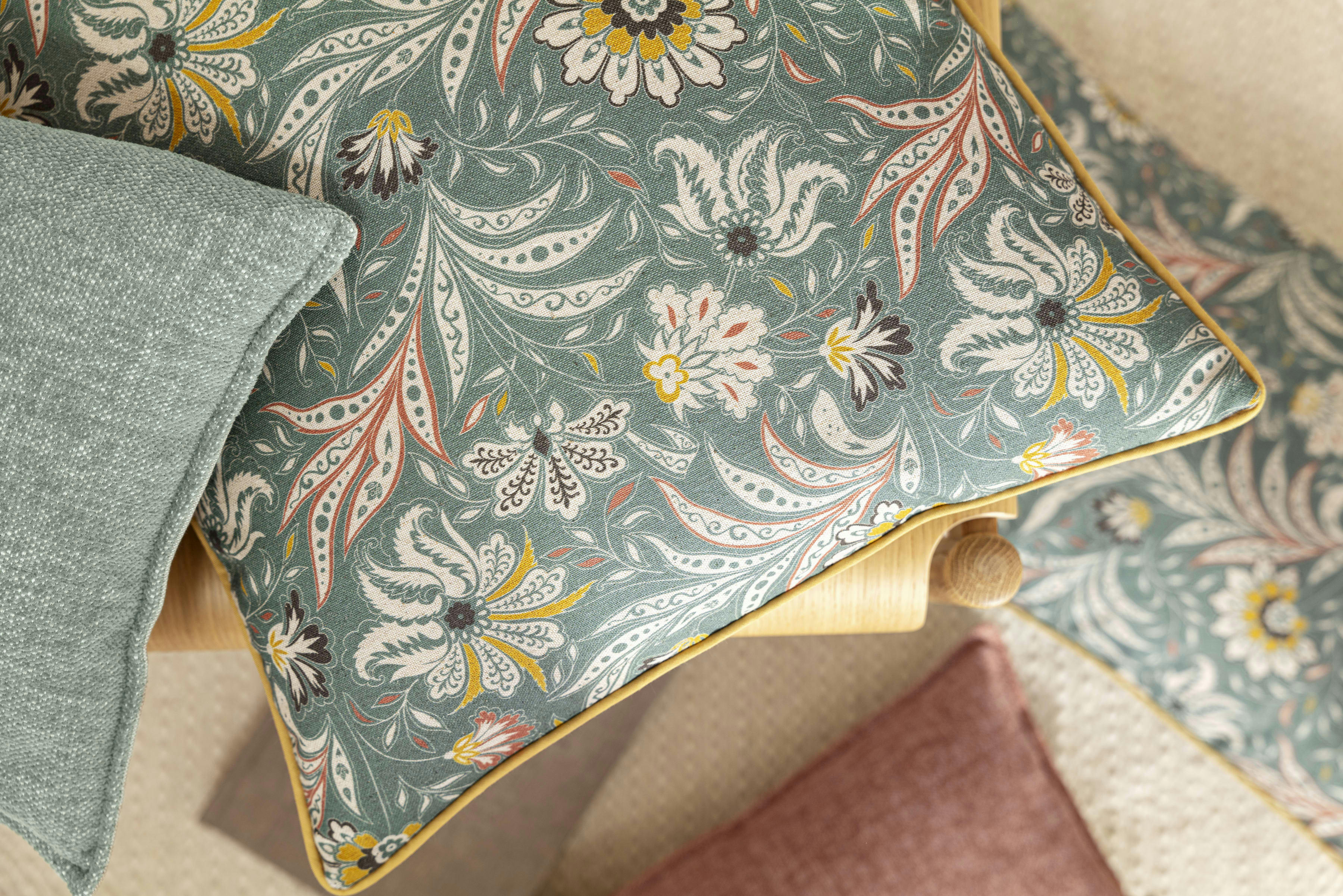 AJALA - Housse de coussin vert imprimées, passepoil jaune, coton - 40x60