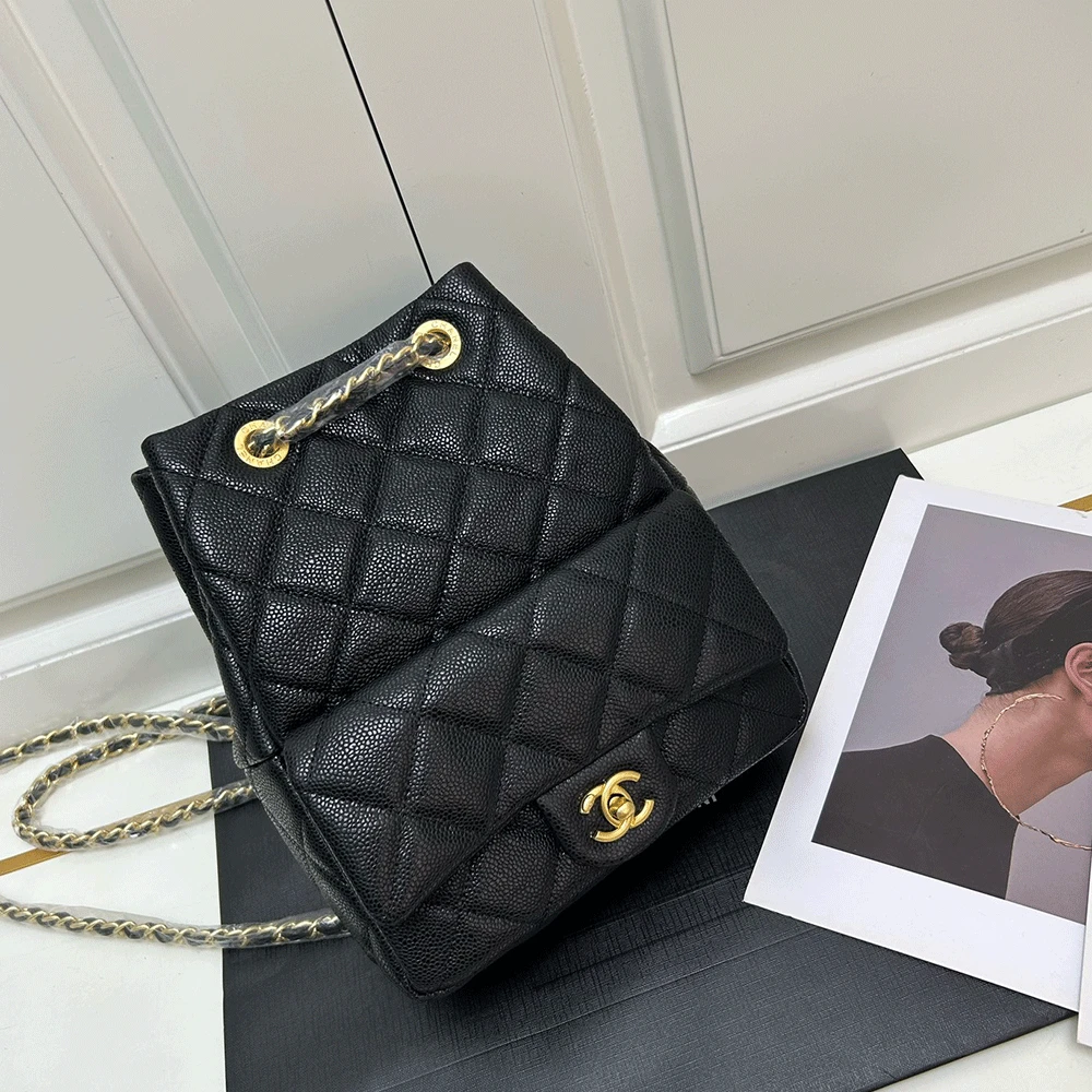 Chanel   Cowhide Bucket Bag