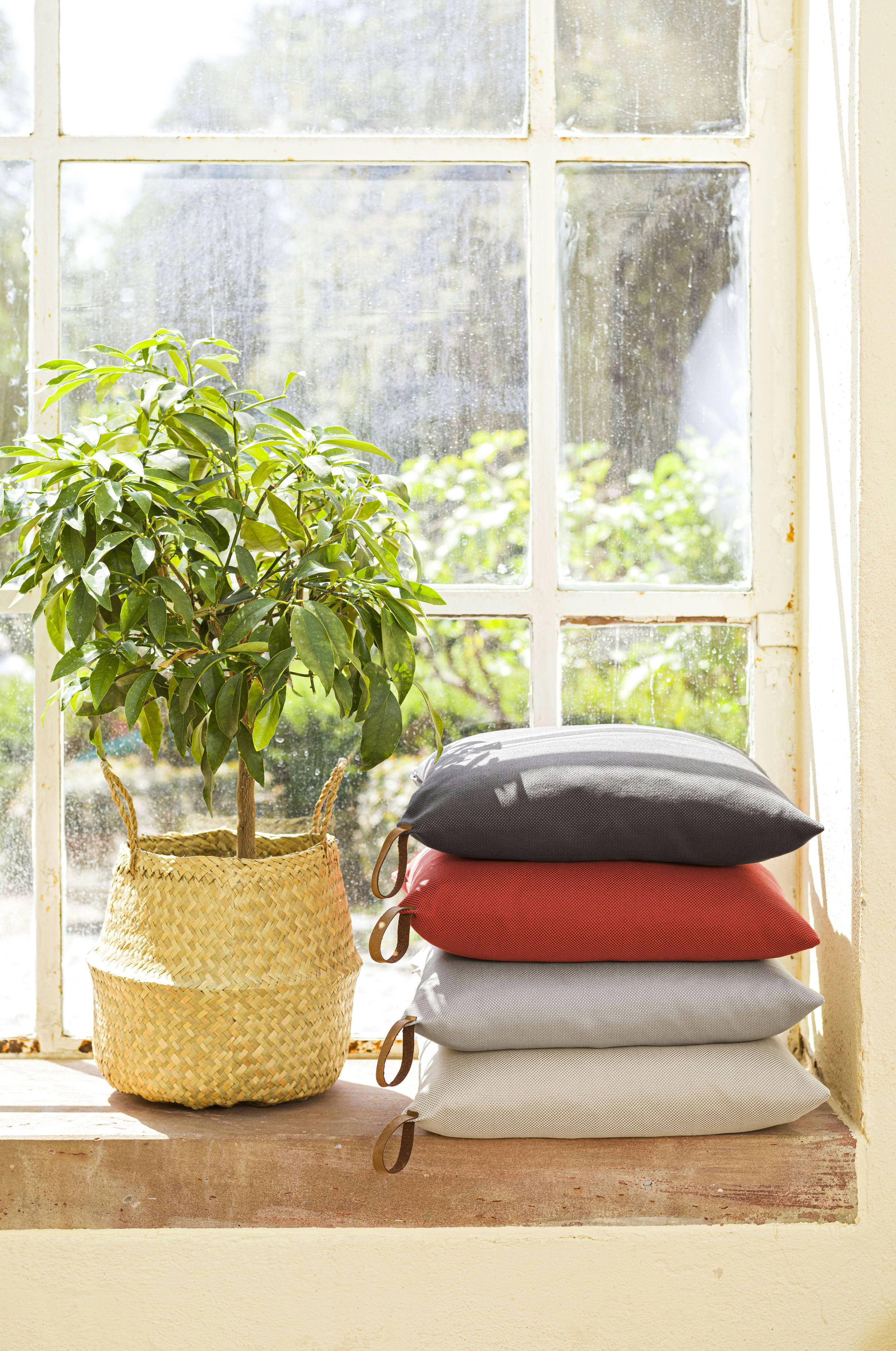 KORFU - Housses de coussin extérieur lien simili cuir gris -50x50-Lot de 2