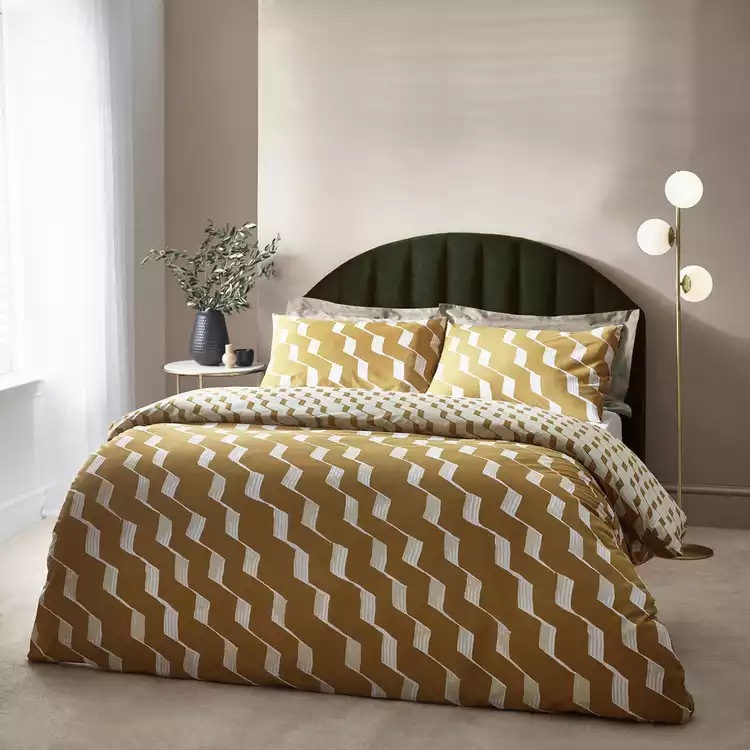 Hoem Zabine Honey Yellow Bedding Set - Single
