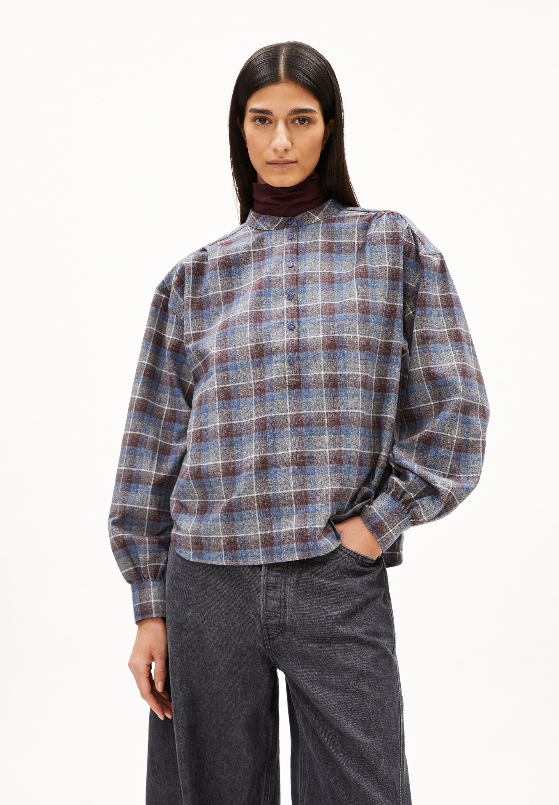 EFINARAA KARIERTE BLUSE