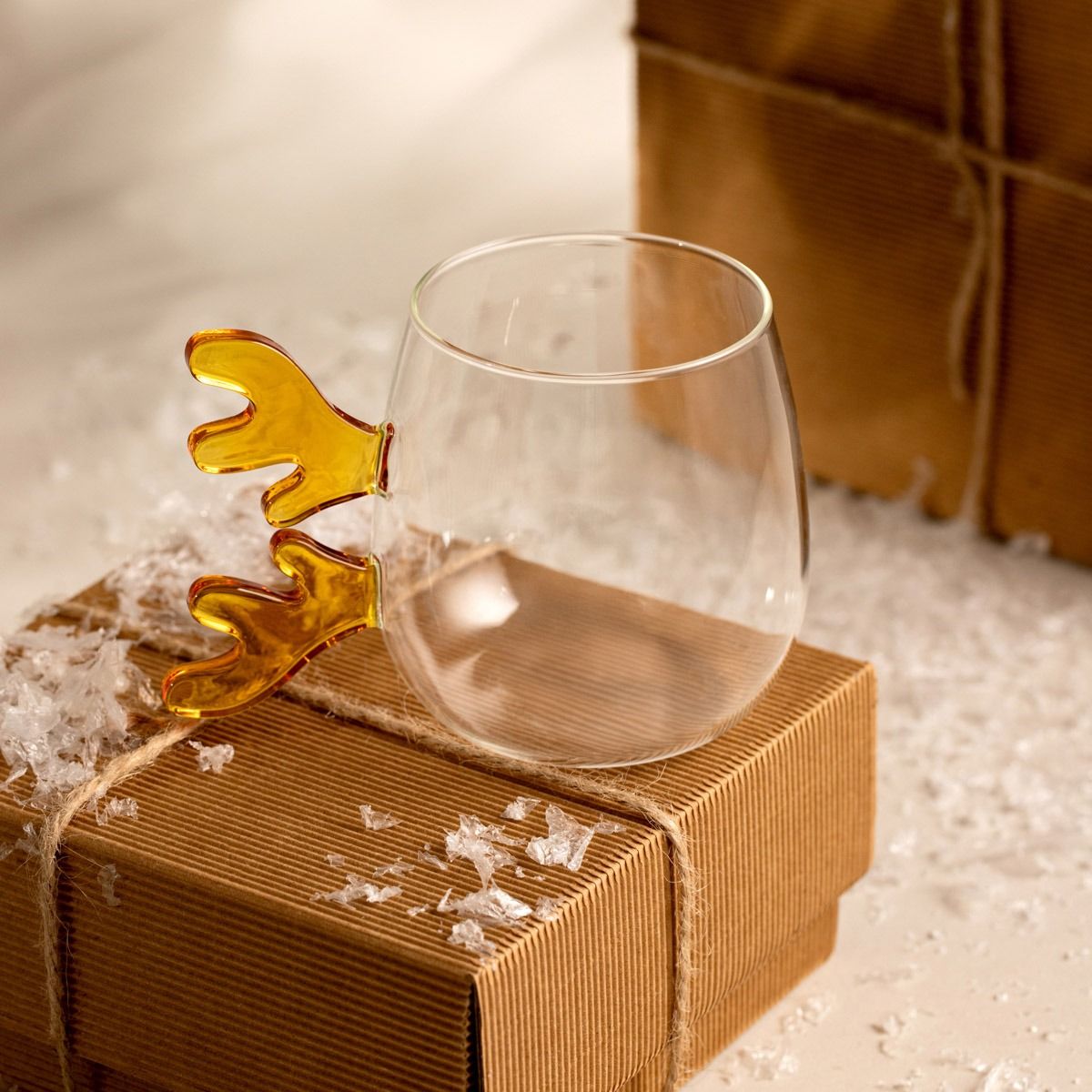 Szklanka STRANO z uchem w kształcie rogów 0,48 l