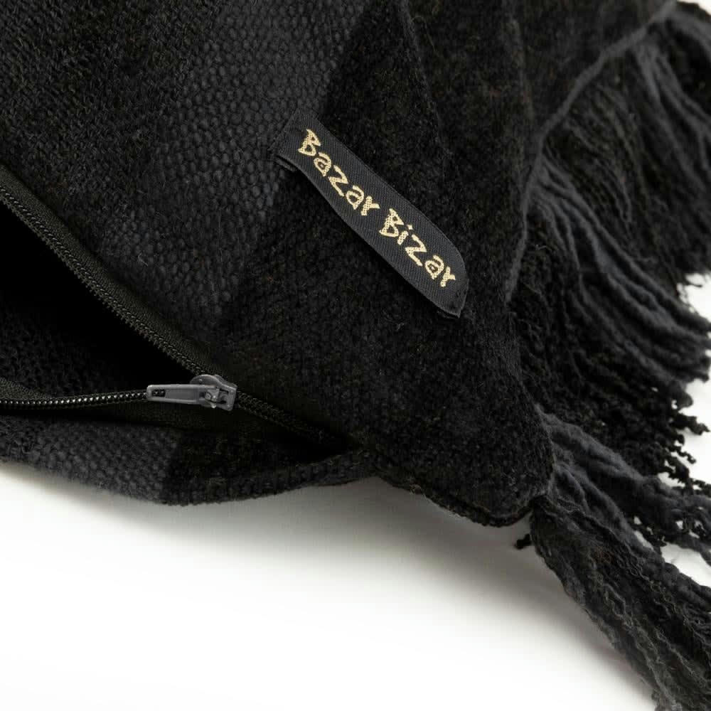 OH MY GEE - Coussin en velours noir 30x50