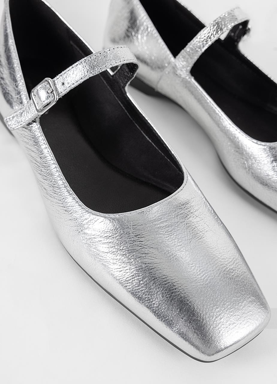 Delia Ballet Flats