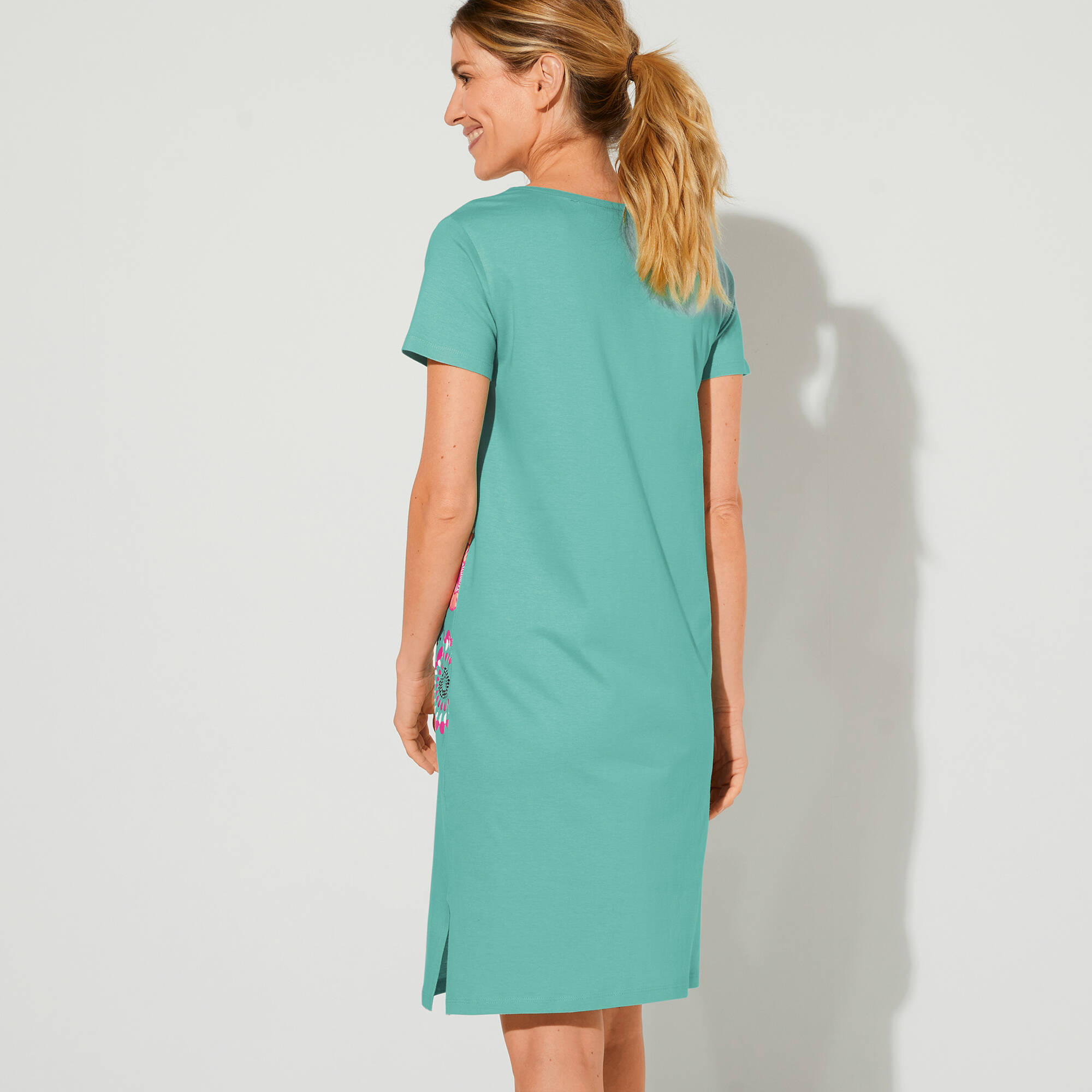 Chemise de nuit courte imprimé rosaces