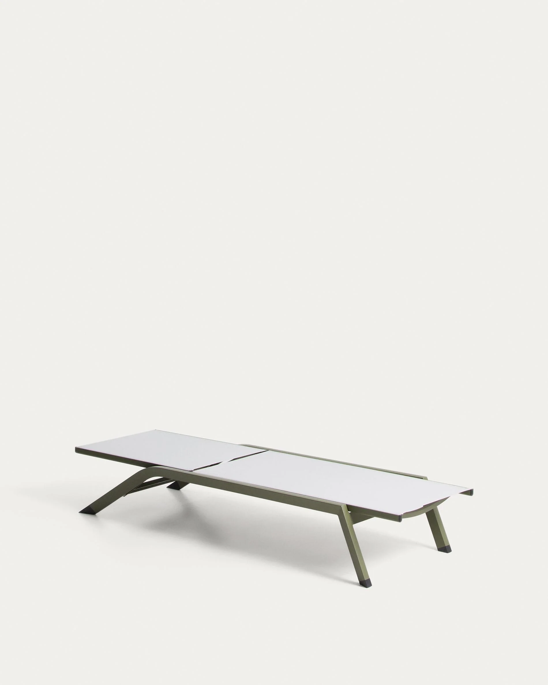 Stackable Capraia sun lounger in green aluminium with beige texteline