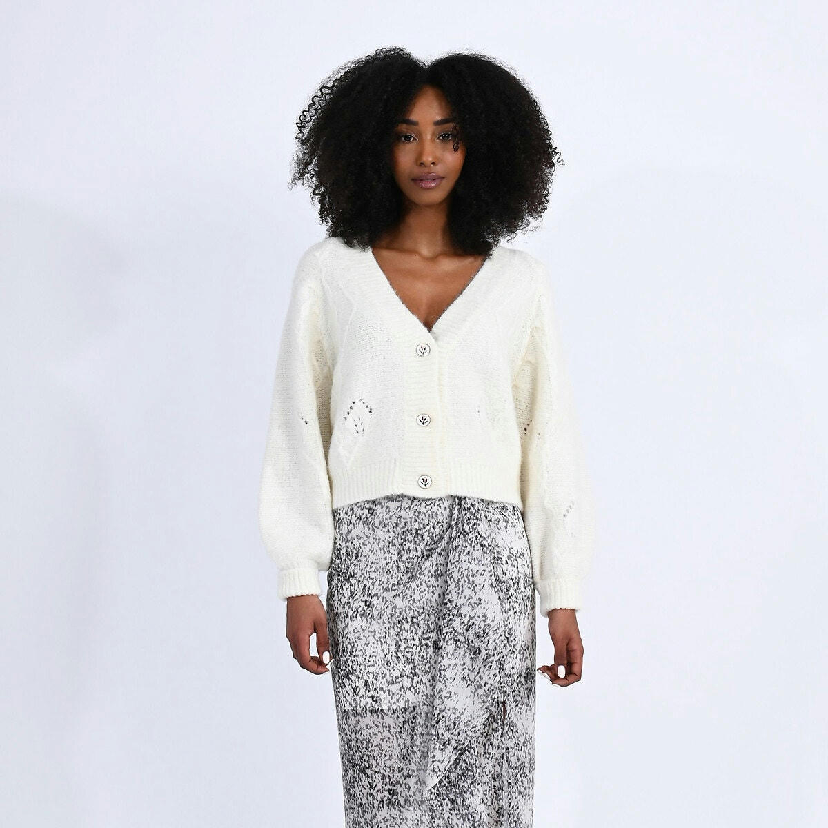 Gilet court manches bouffantes, boutons fantaisie