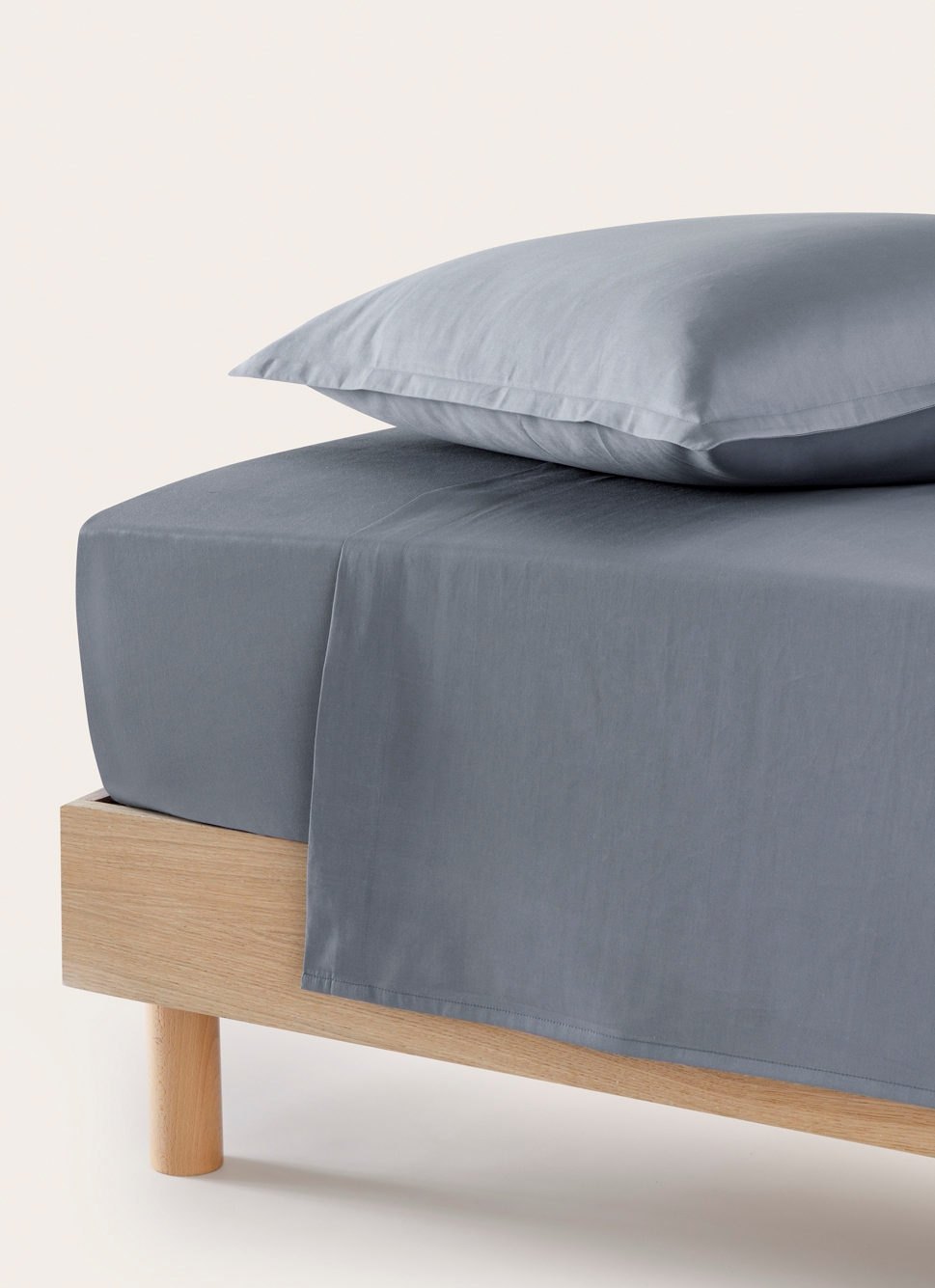 DRAP PLAT EN SATIN DE COTON UNI MORDORE