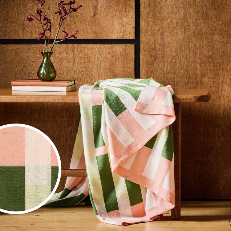 Habitat Knitted Throw - Pink & Green- 125x150cm