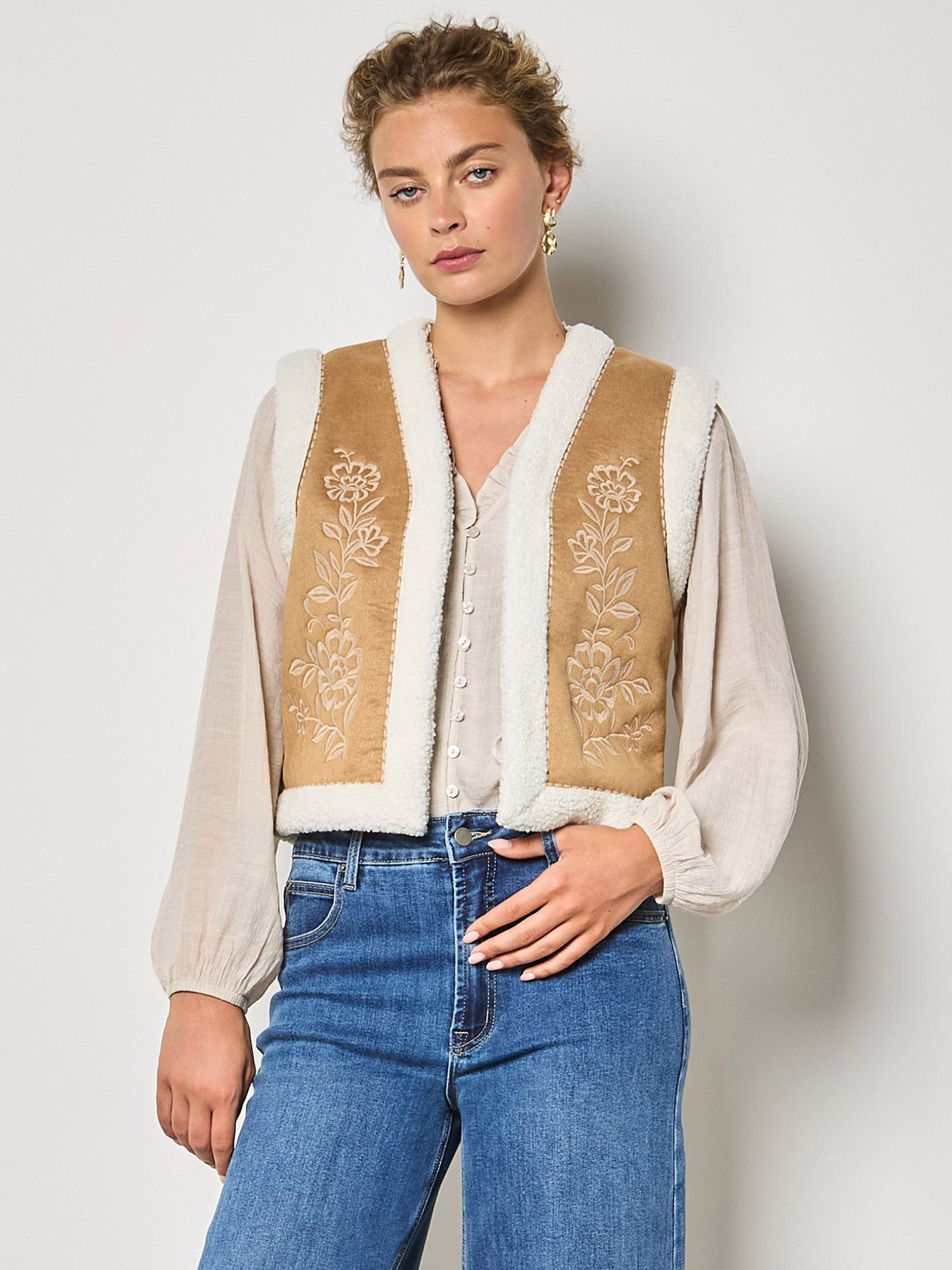 Apricot Floral Suede Teddy Borg Gilet