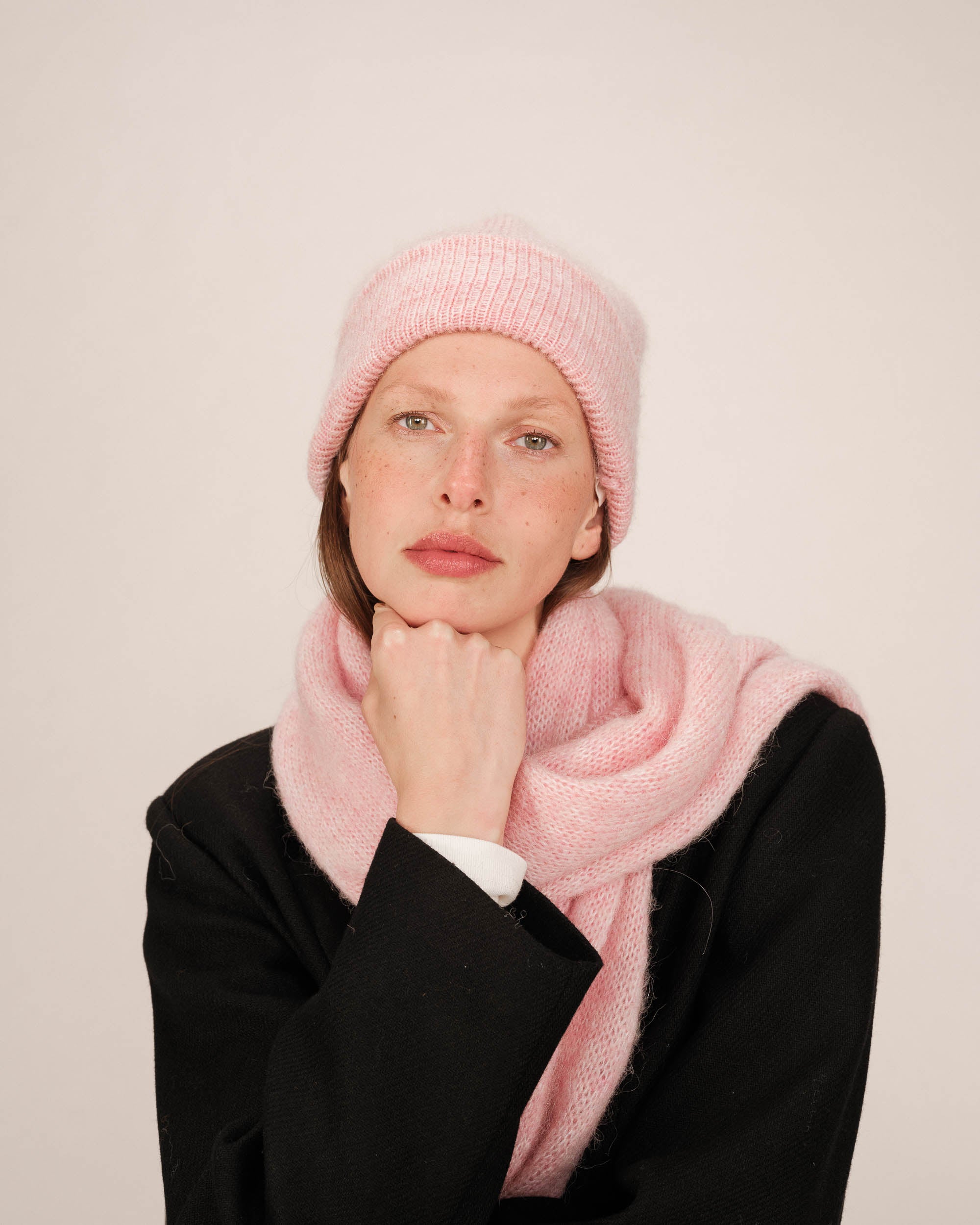 Bonnet en laine cristal rose Sagittaire