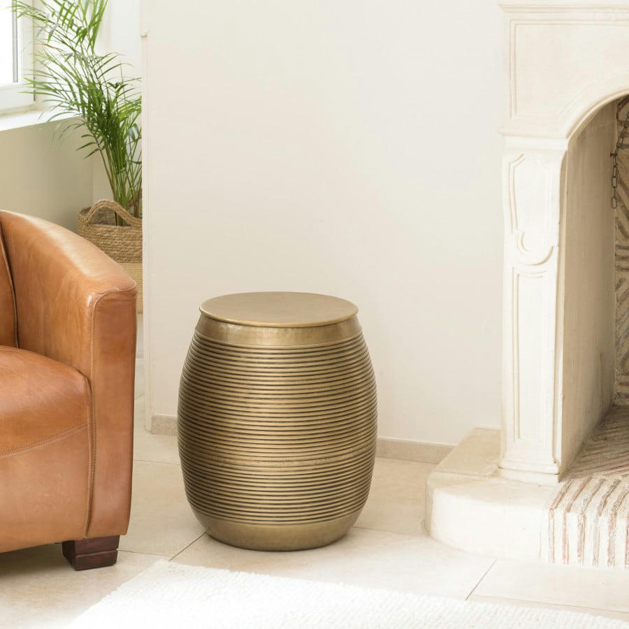 HONORE - Table d’appoint alu couleur laiton foncé strié