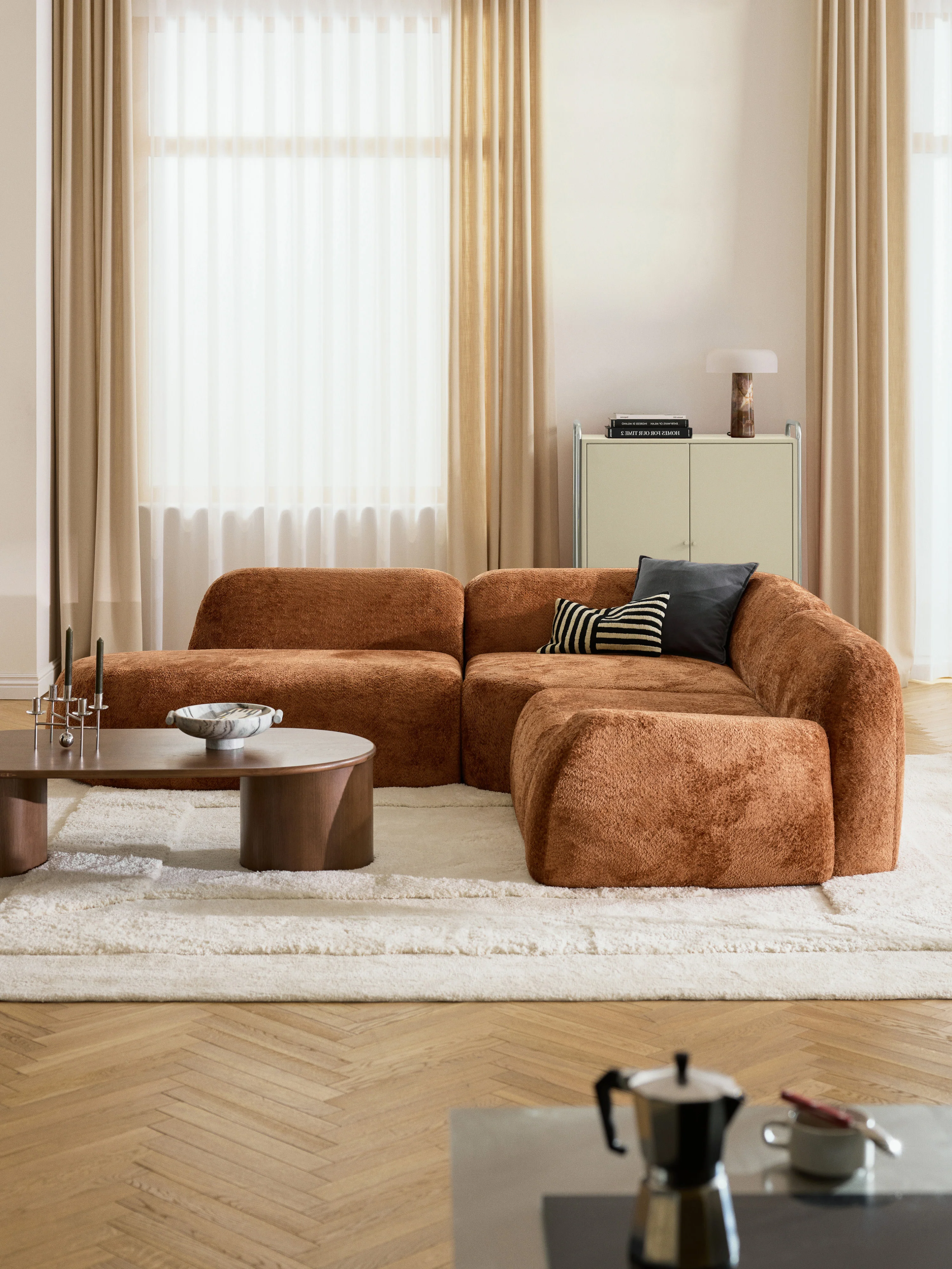 Modulares Ecksofa Wolke (4-Sitzer) aus Teddy-Bouclé mit Chaiselongue