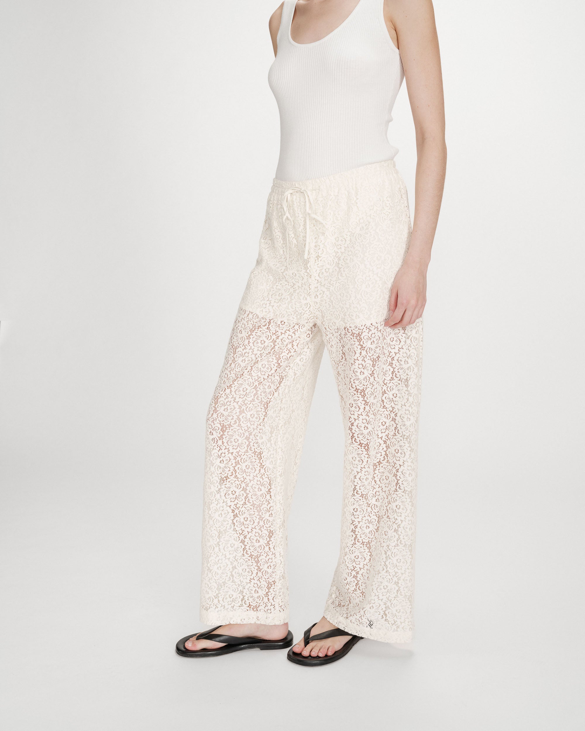 Pantalon en dentelle ample ecru Vincent