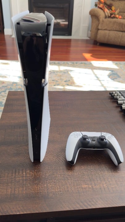 SONY PlayStation 5 Digital Edition Console ( Model CFI-1015B )