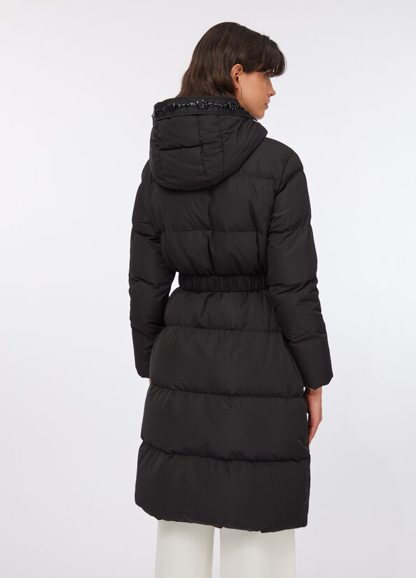 Piumino lungo con ricami gioiello