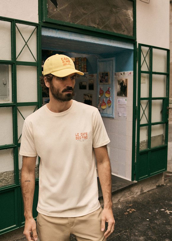Café des Pins T-Shirt