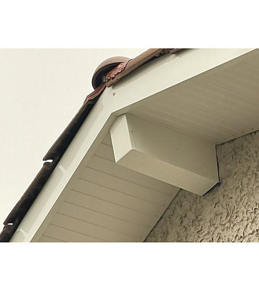 Bande de rive Blanc Pur, RAL 9010 Brillant, épaisseur 1 mm, 1 pli retour 2cm , Largeur7 cm , Longueur 140 cm