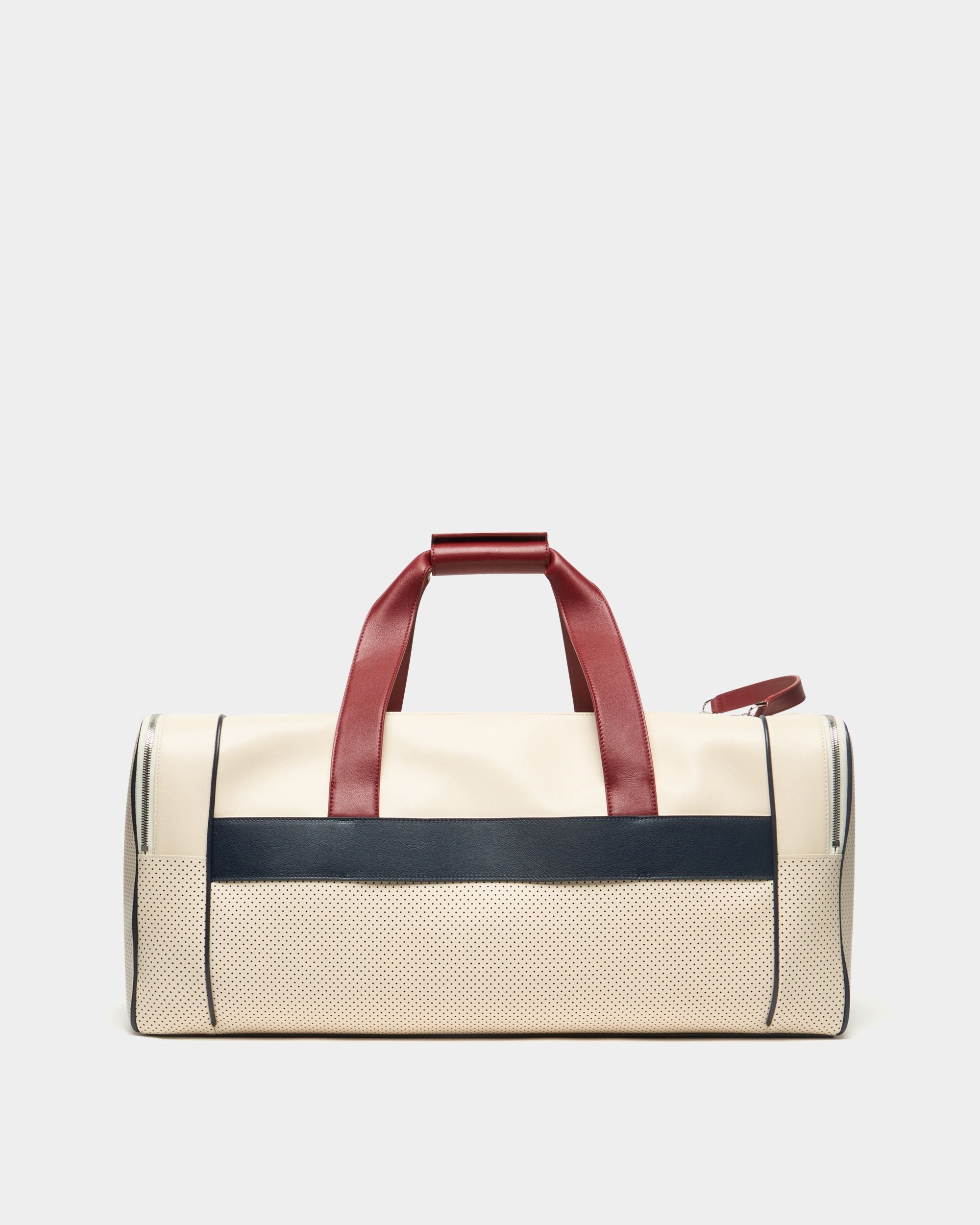 Tennis Kollektion Duffle Bag aus perforiertem Leder in Elfenbein