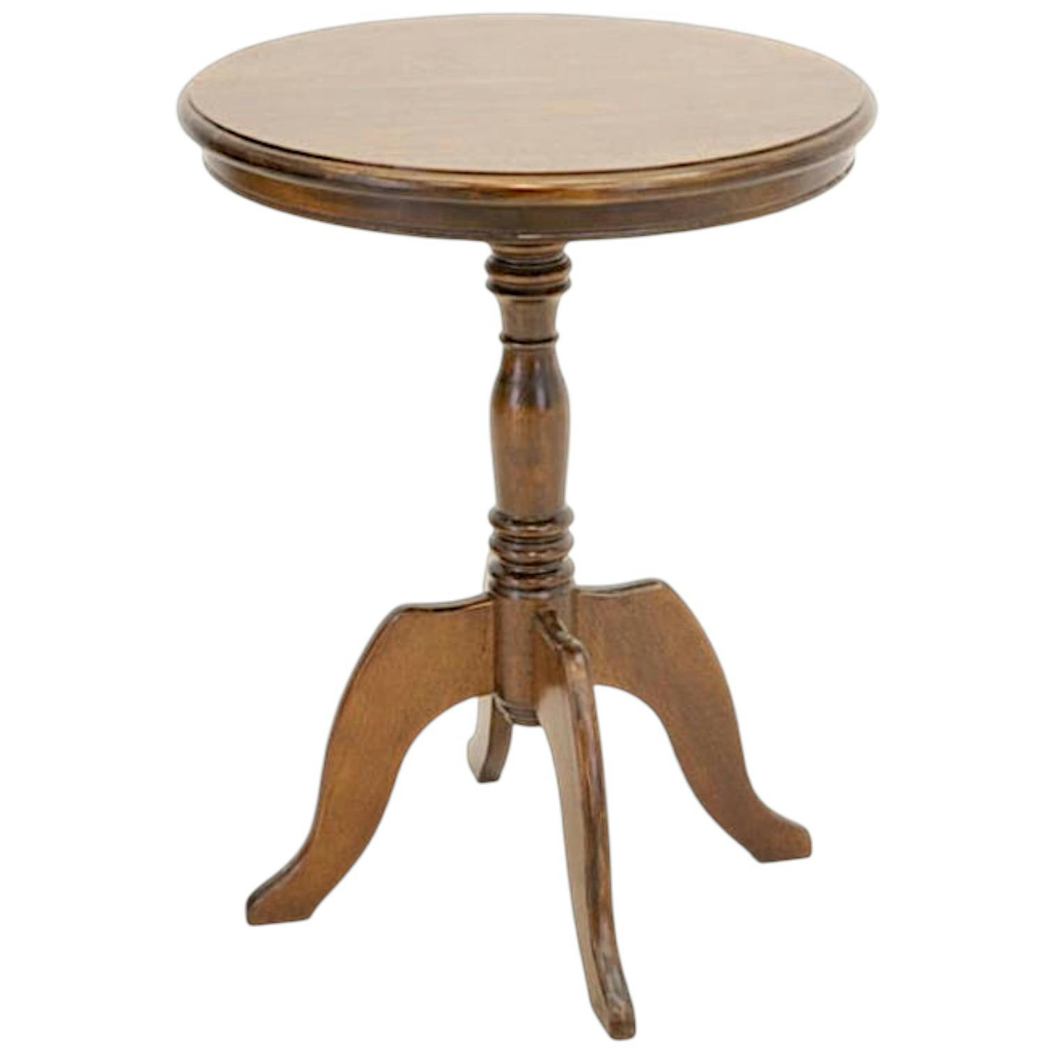 Guéridon galbé hévéa D65cm TRADITION