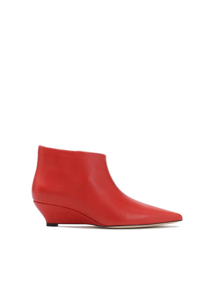 Red boots on low heel