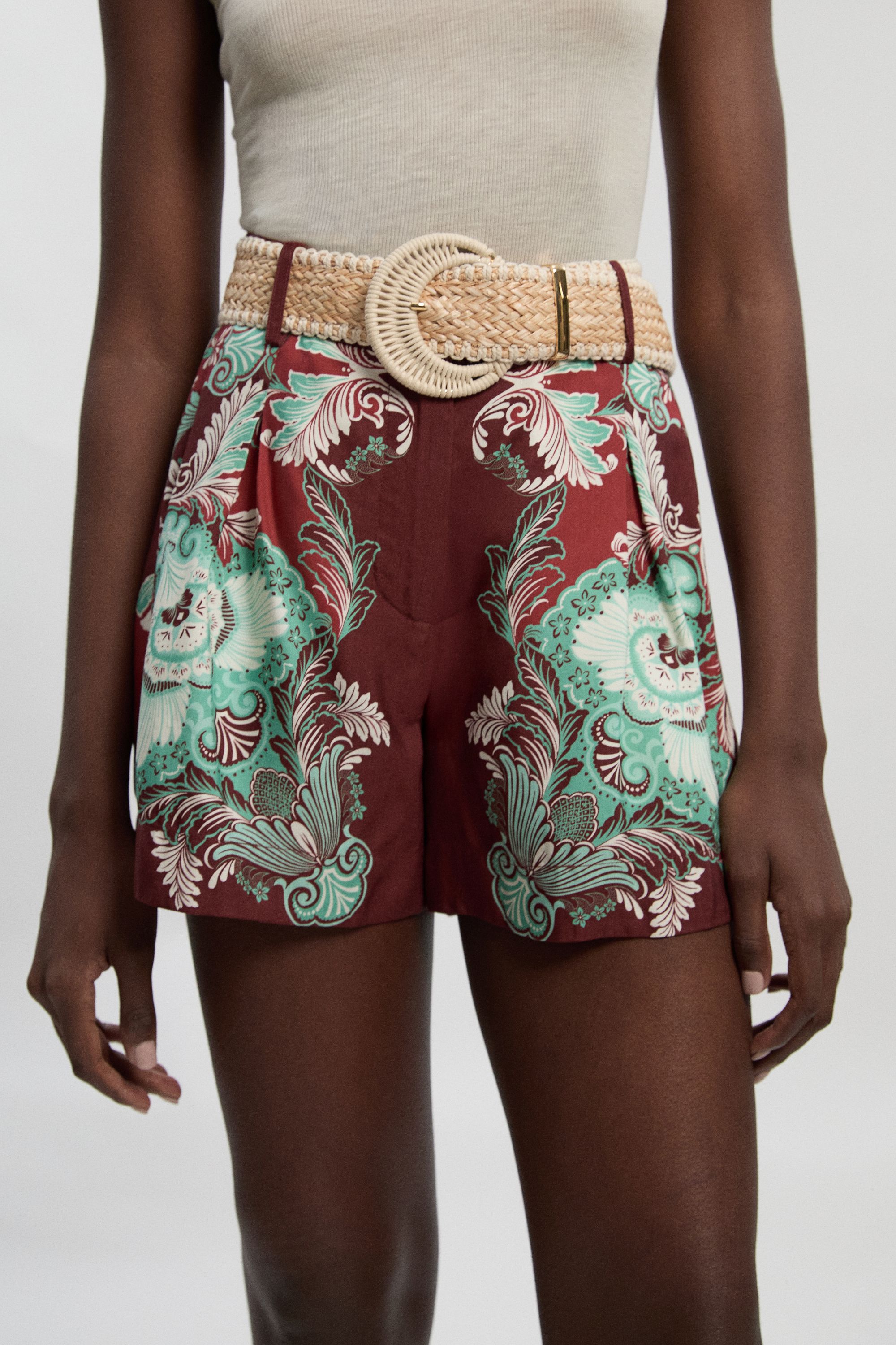 KarenMillen Mirrored Viscose Linen Print With Raffia Belt Woven City Short
