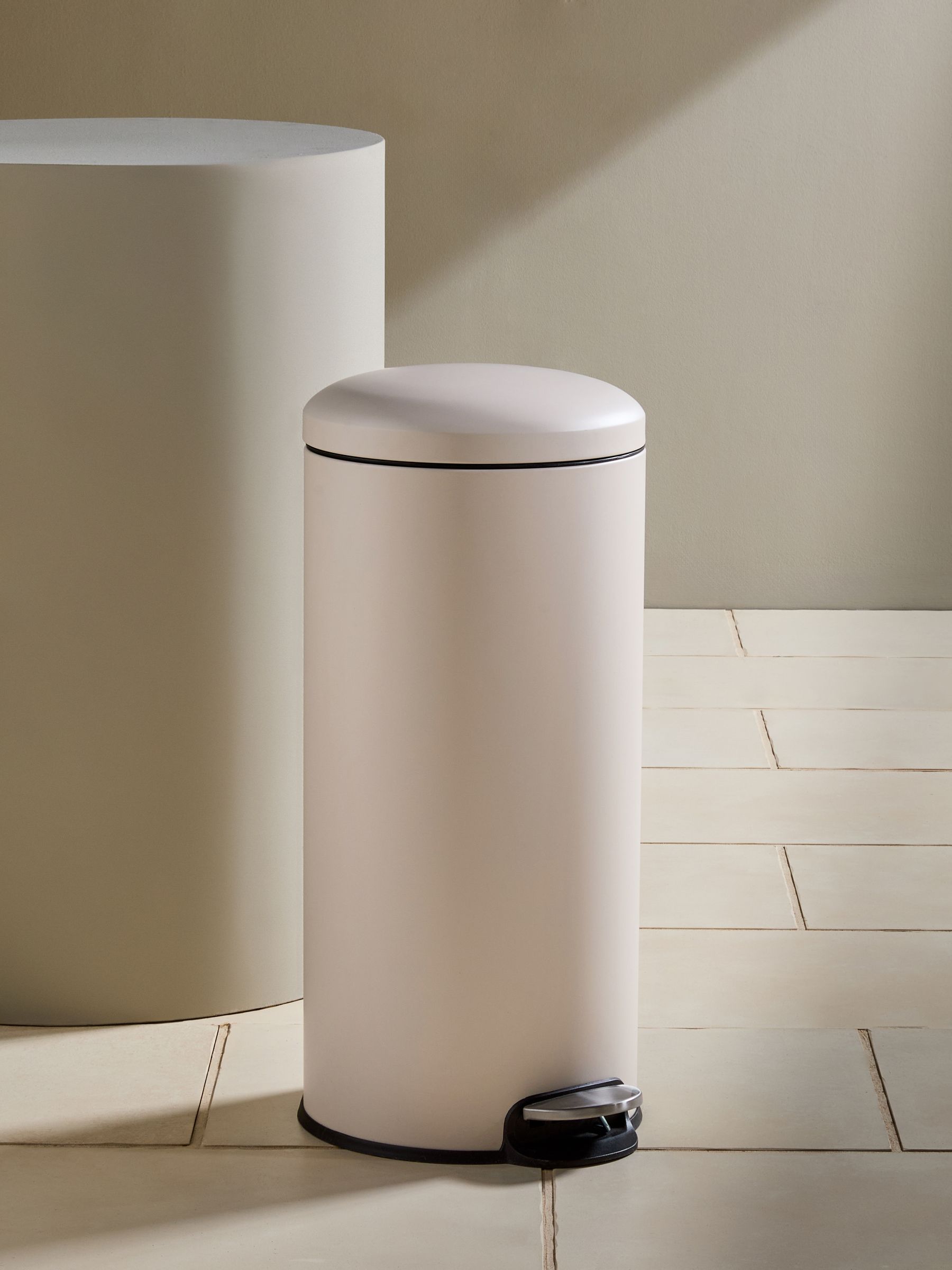 30 Litre Joss Bin in Cream