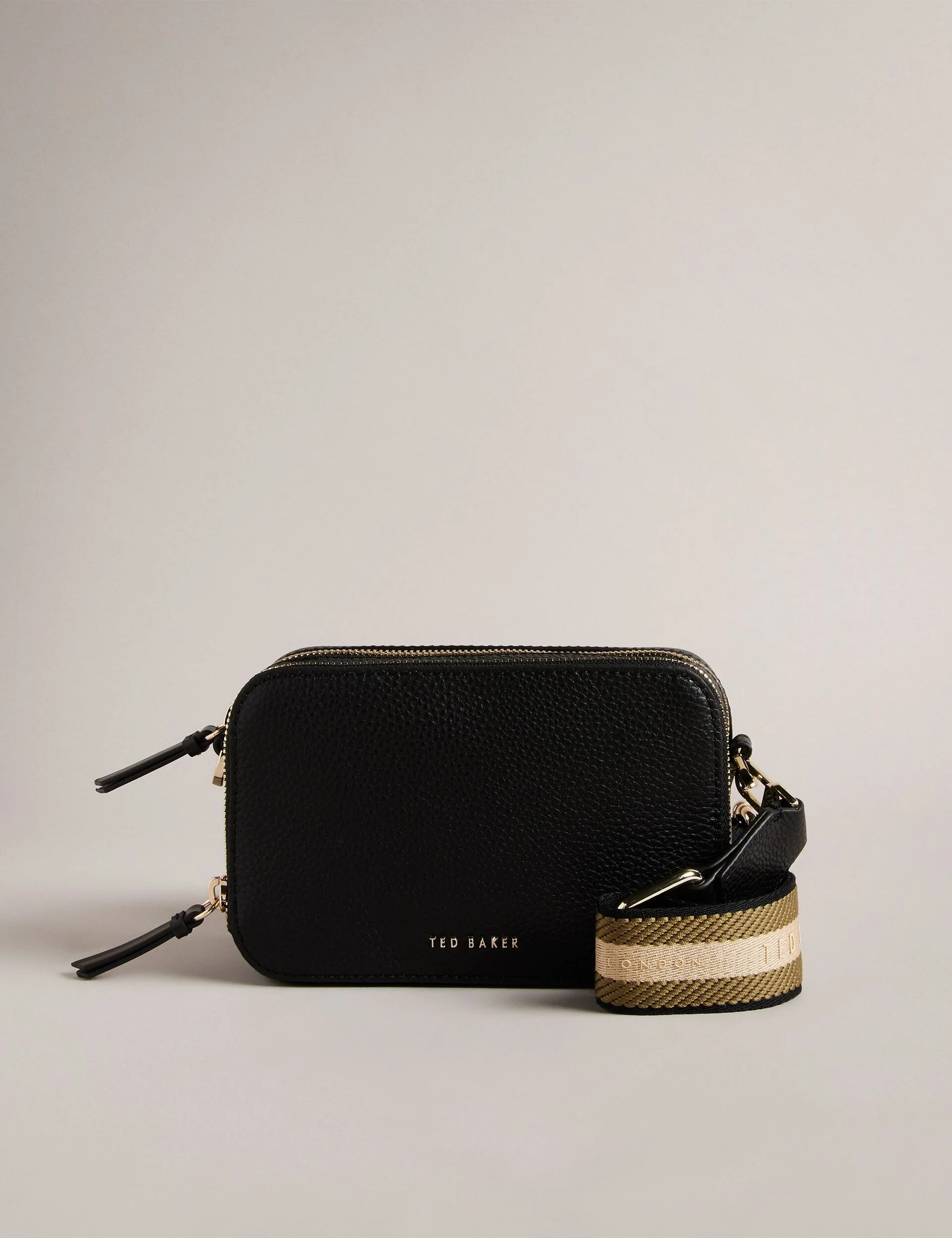 STUNNA | BLACK