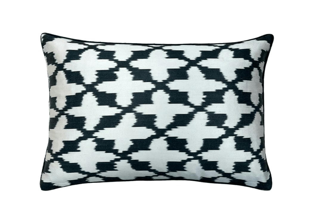 - Housse de coussin double soie ikat  40x60 noir