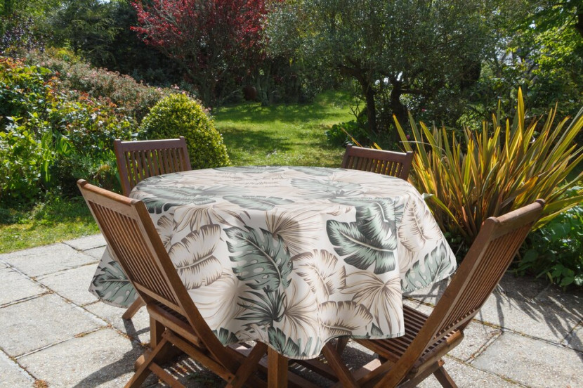 Bieżnik ogrodowy wodoodporny GARDEN/13B 40x140 cm liście