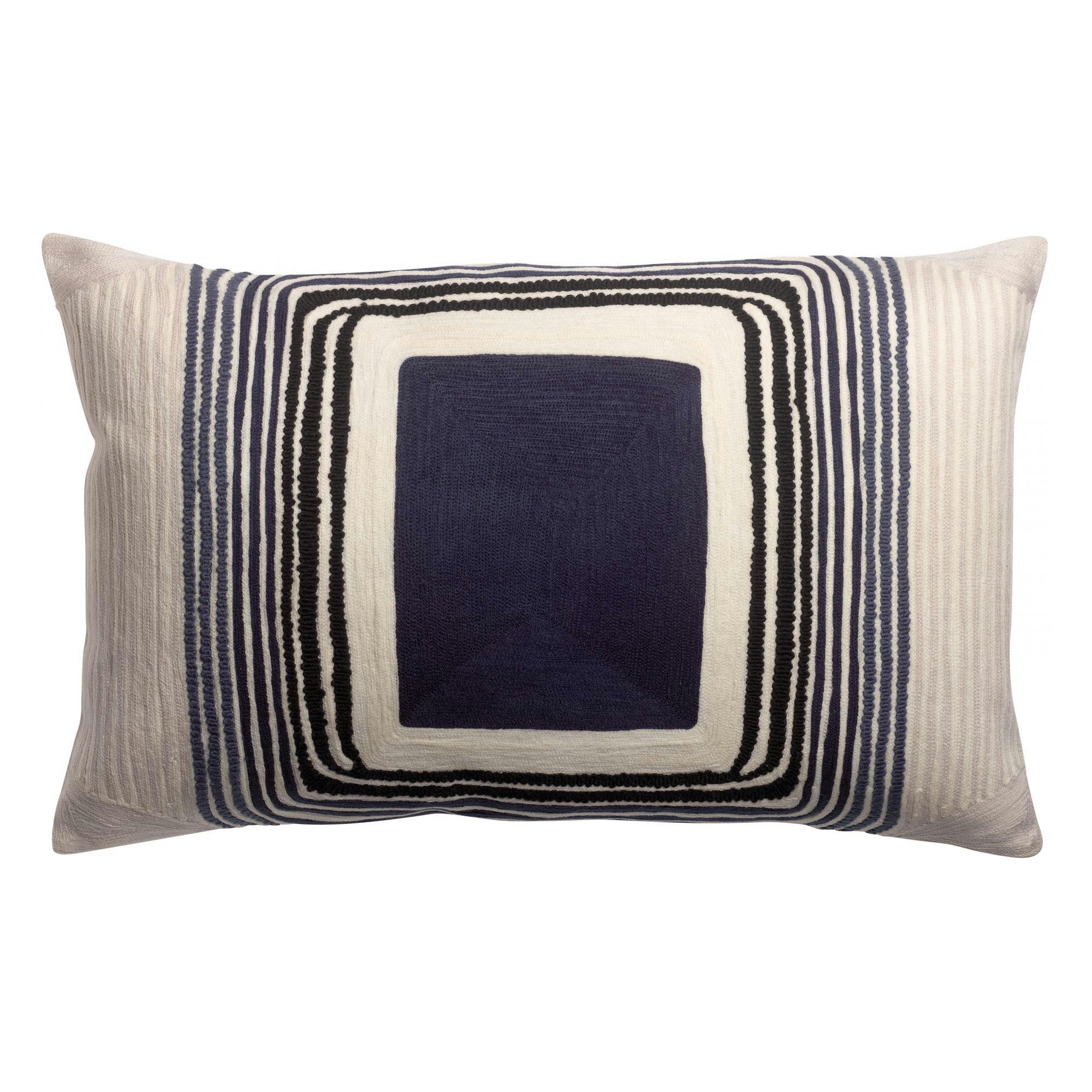 CASSIE - Coussin brodé  en coton marine 40 x 65