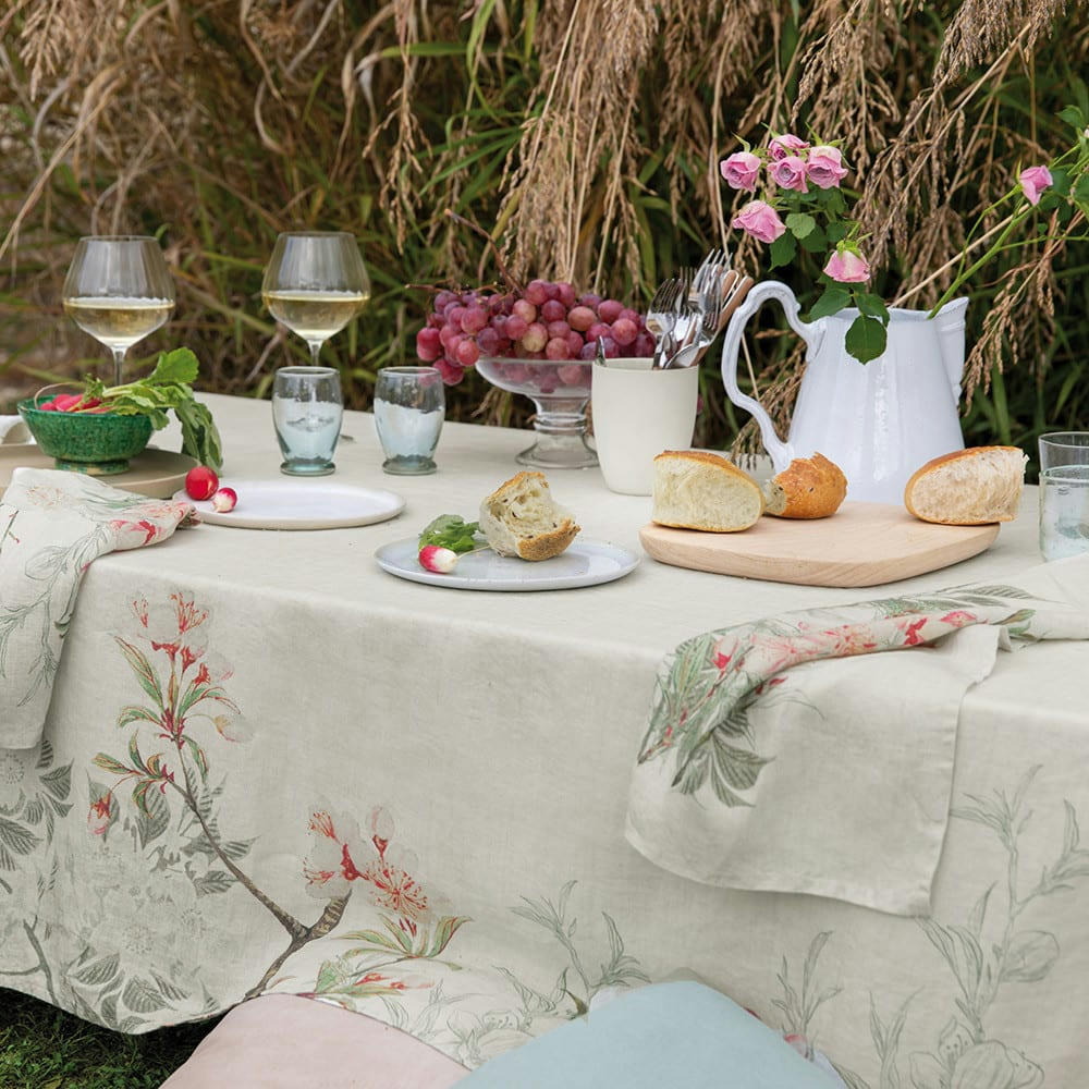 OMBRES DES CERISIERS NATUREL - Nappe  pur lin multicolore 155x260