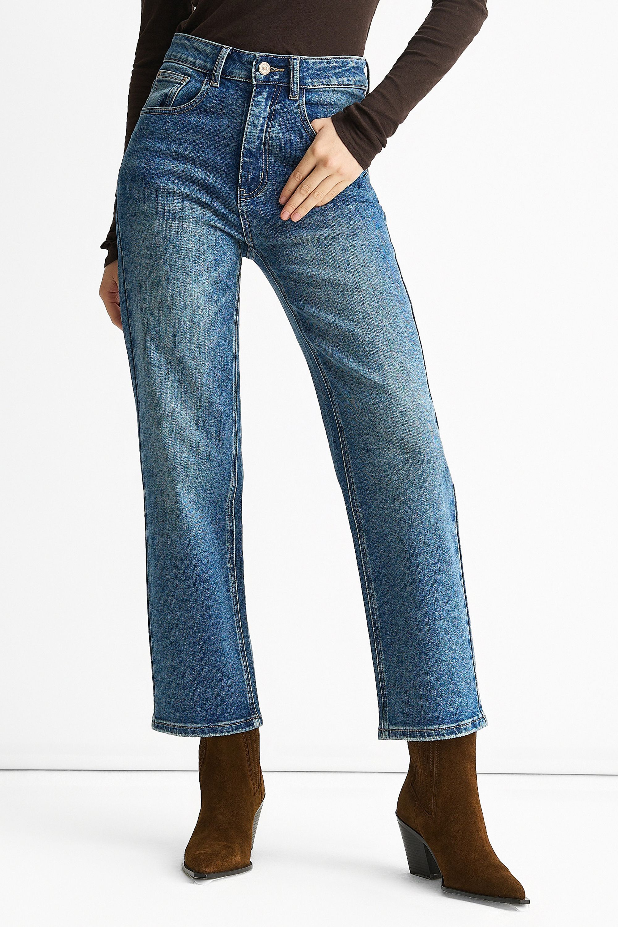 Gini London Blue Mid Rise Straight Leg Jeans