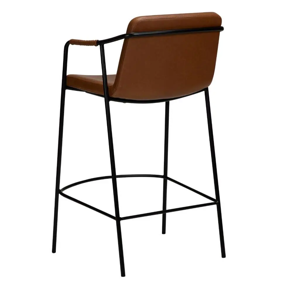 Hioshop Boto Dan-Form counterstoel met armleuningen PU-kunstleer lichtbruin