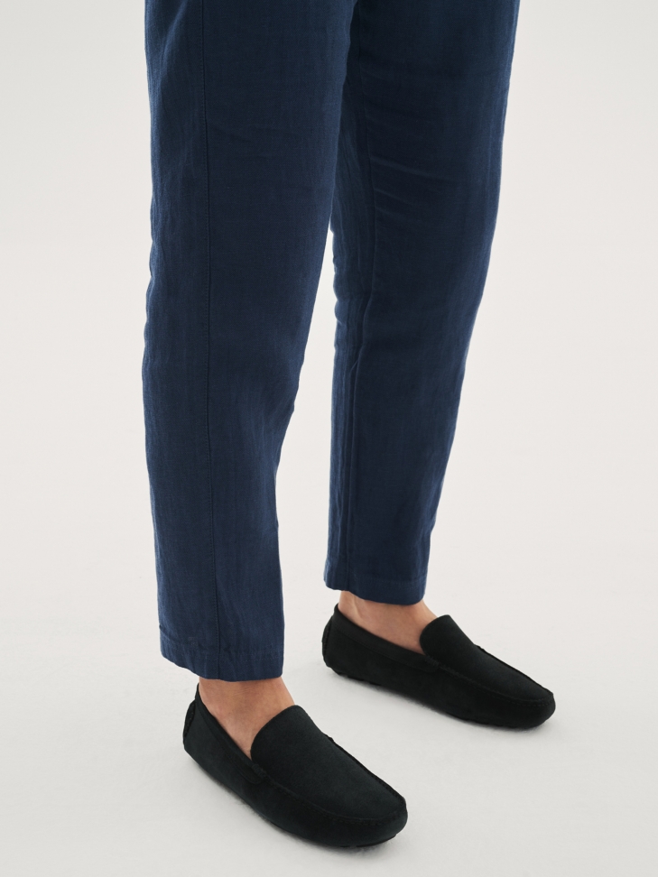 Men's black moccasins