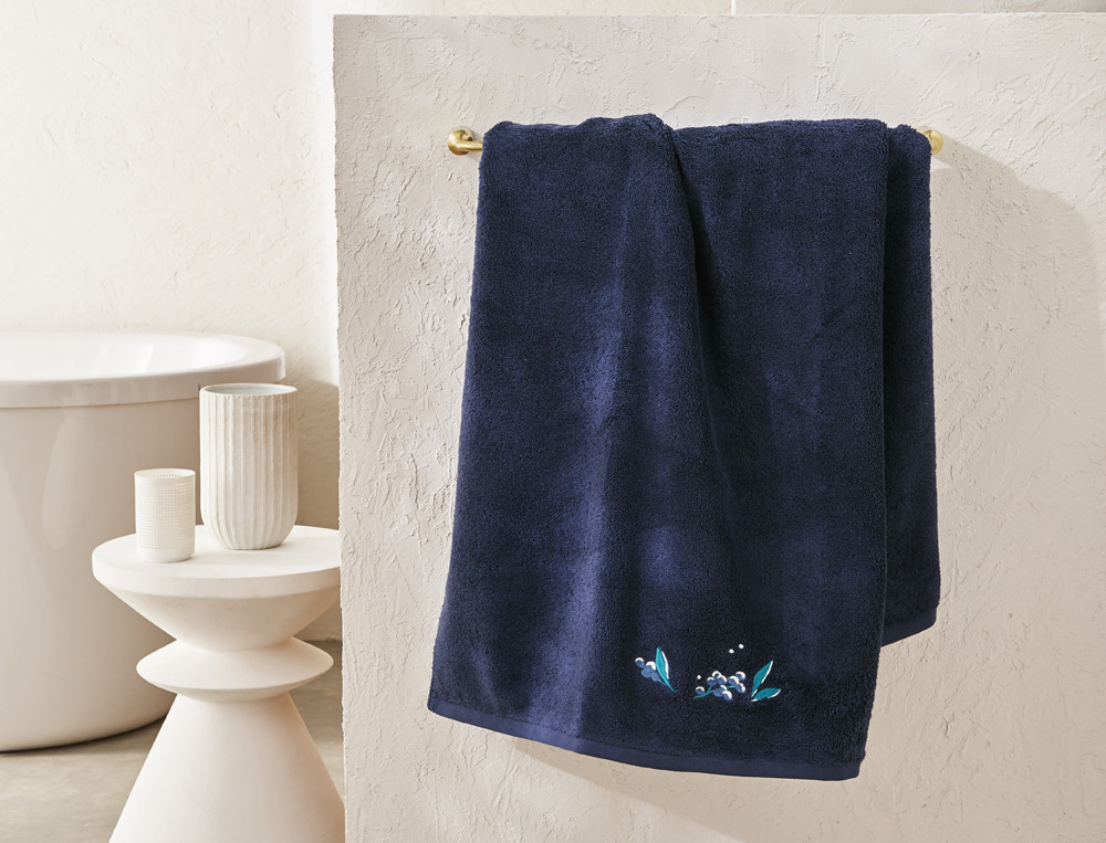 Drap de bain brodéBaies célestes