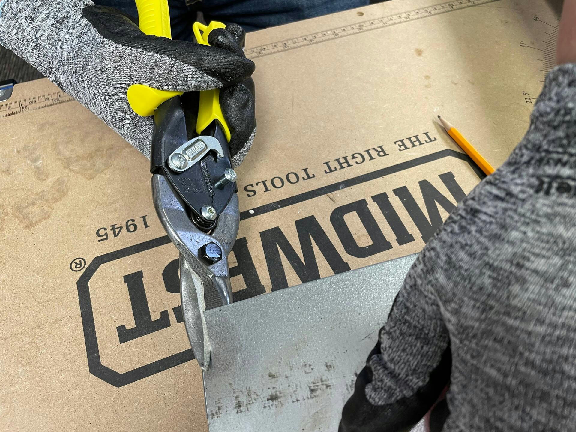 MIDWEST MWT-6716S Straight Cut Aviation Snips, Glidetech® Forged Blades, Kush'n-Power® Comfort Grip Handles