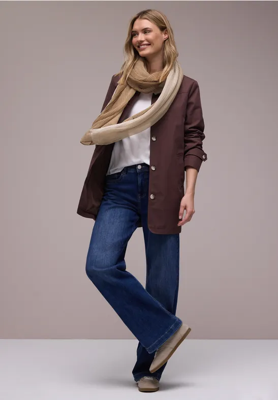 Langer Schal mit Farbverlauf