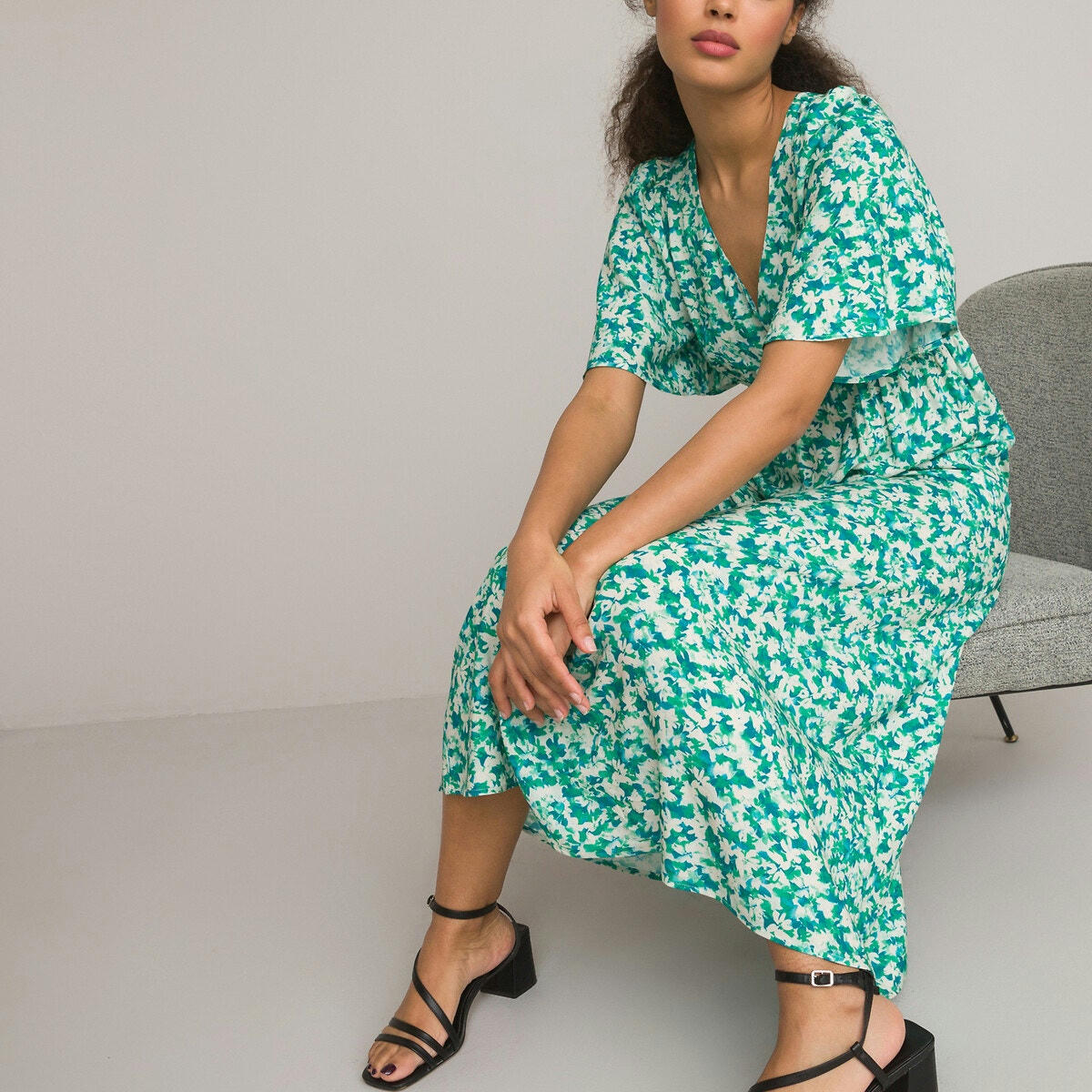 Robe longue col v manches papillon, imprimé fleuri
