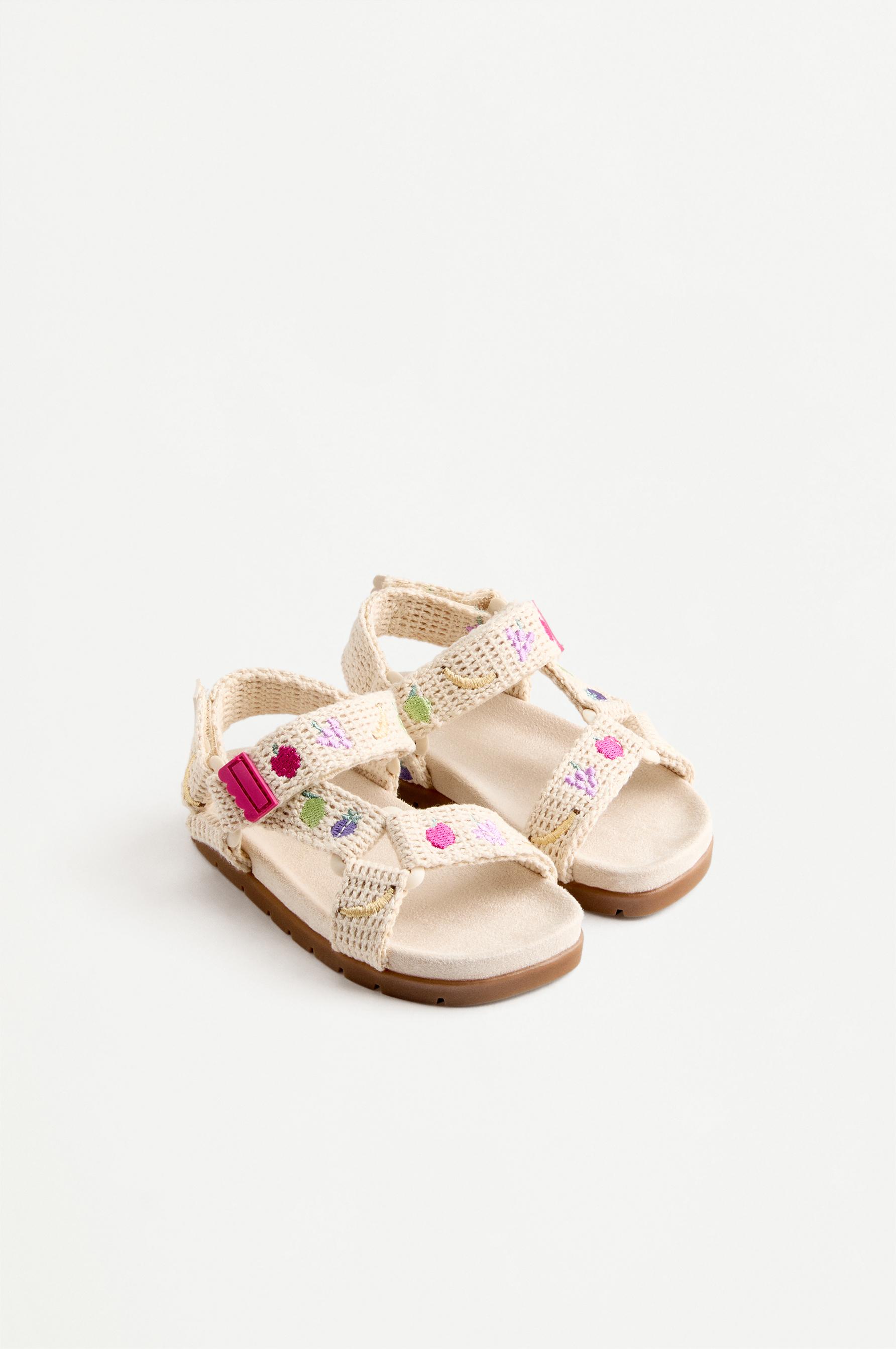 SANDALIA CONFORT BORDADOS