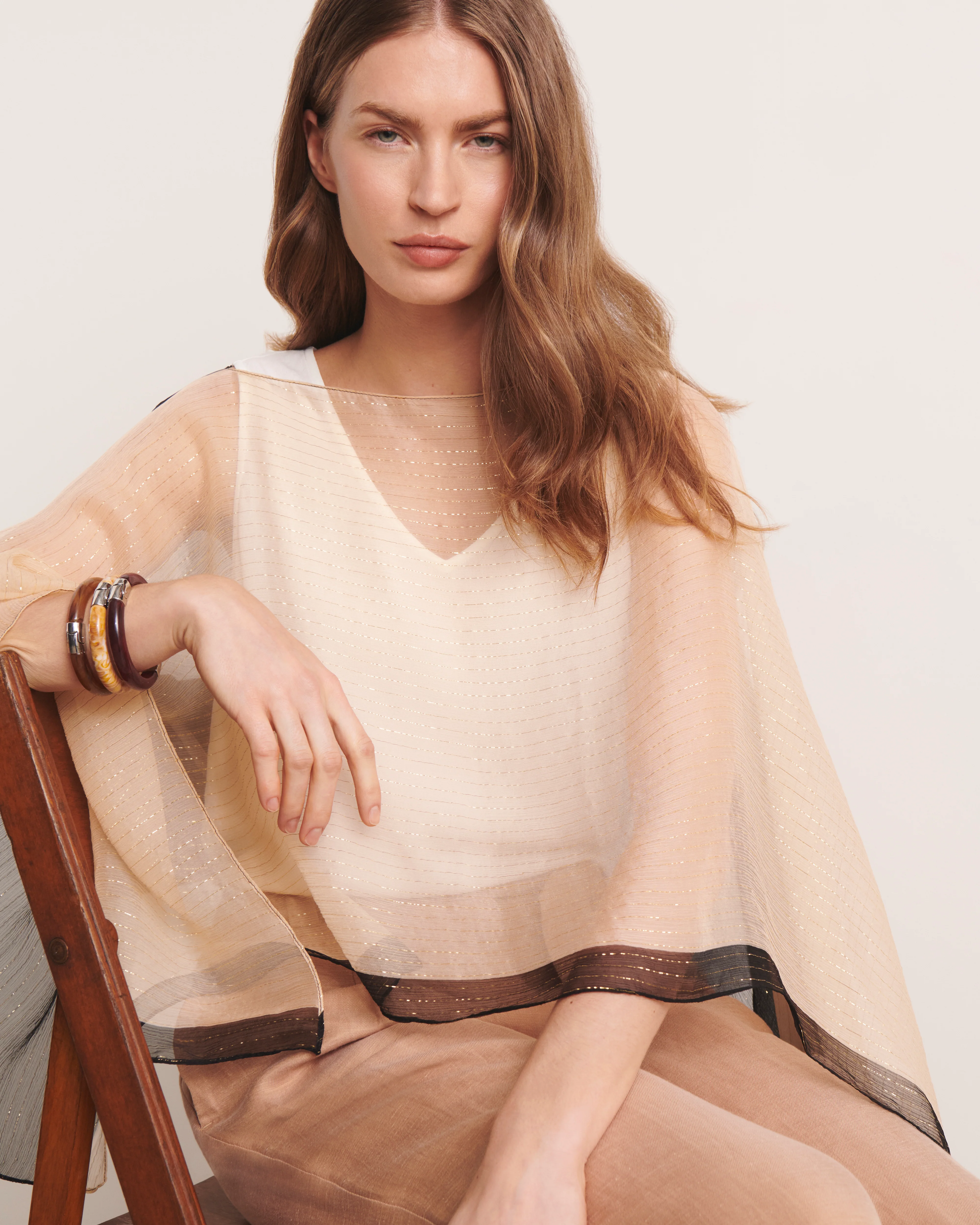 Cape beige et noire irisée EXTRAVAGANTE/13176/670