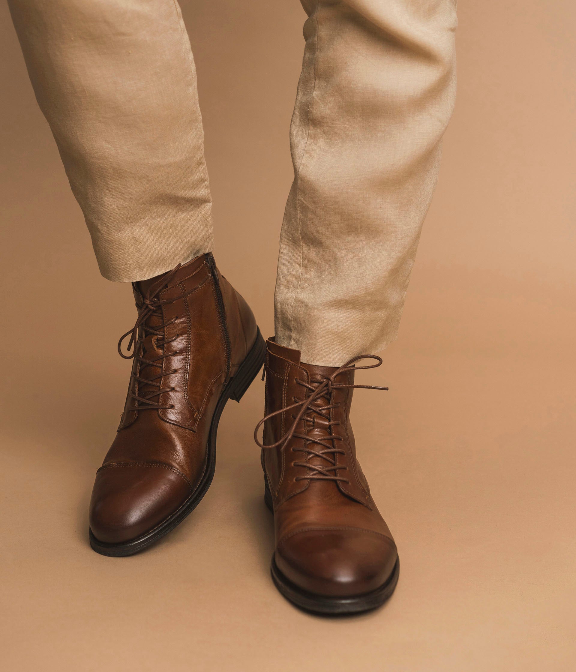 Boots Rafqa cognac