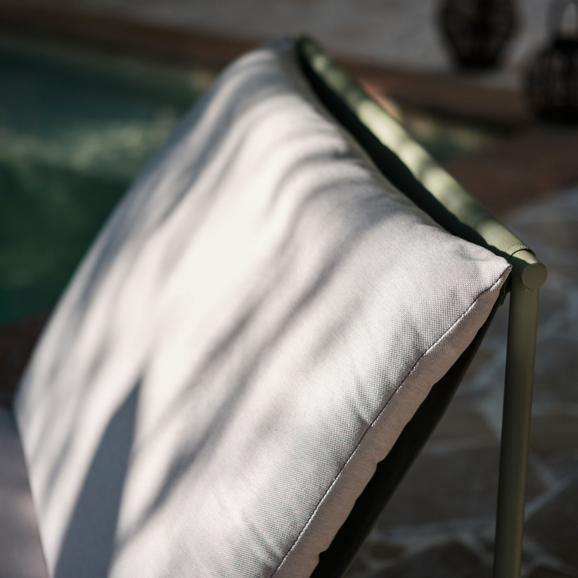 LANTA - Fauteuil de jardin en aluminium - vert cèdre