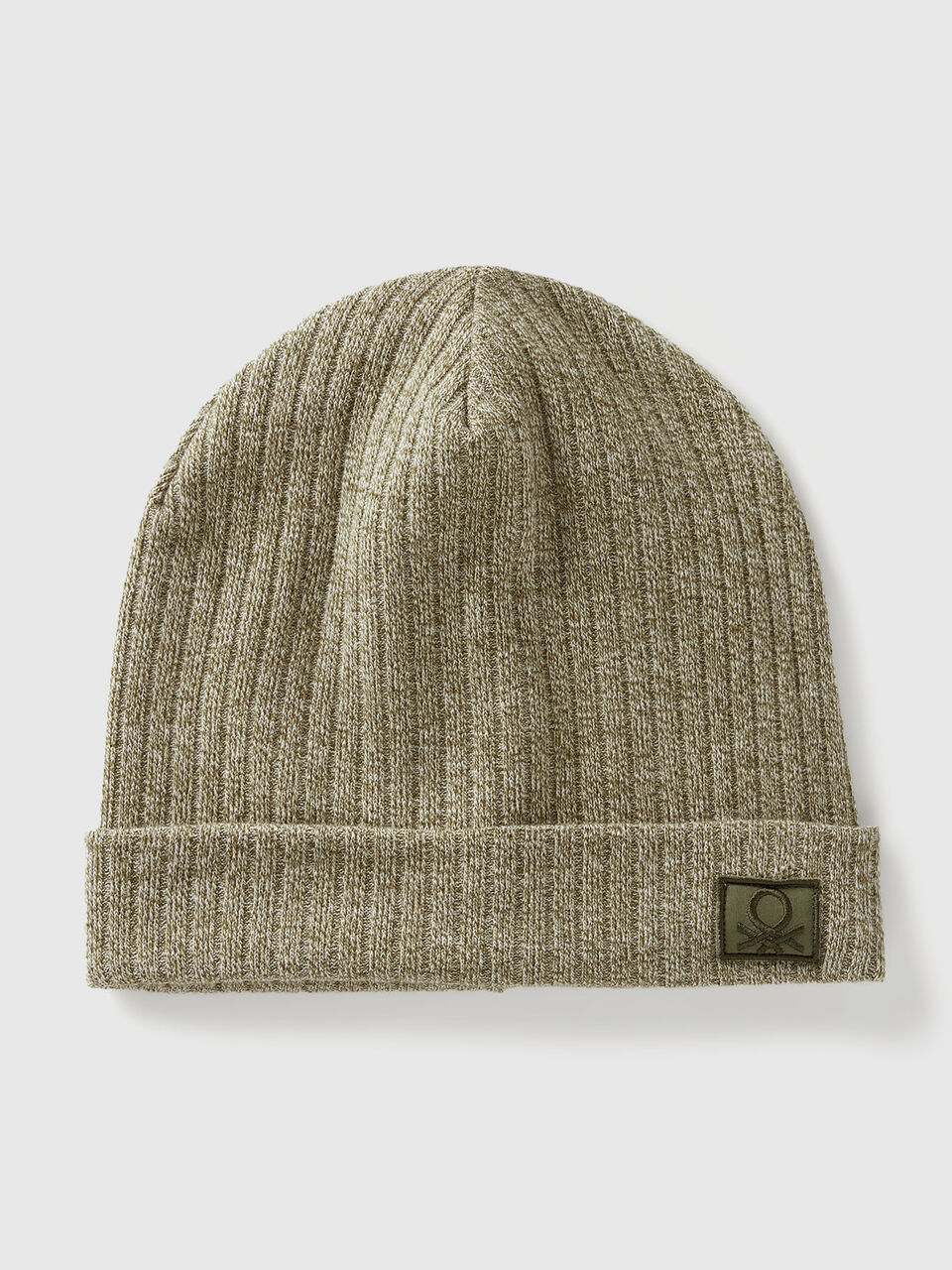 Hat in stretch viscose blend