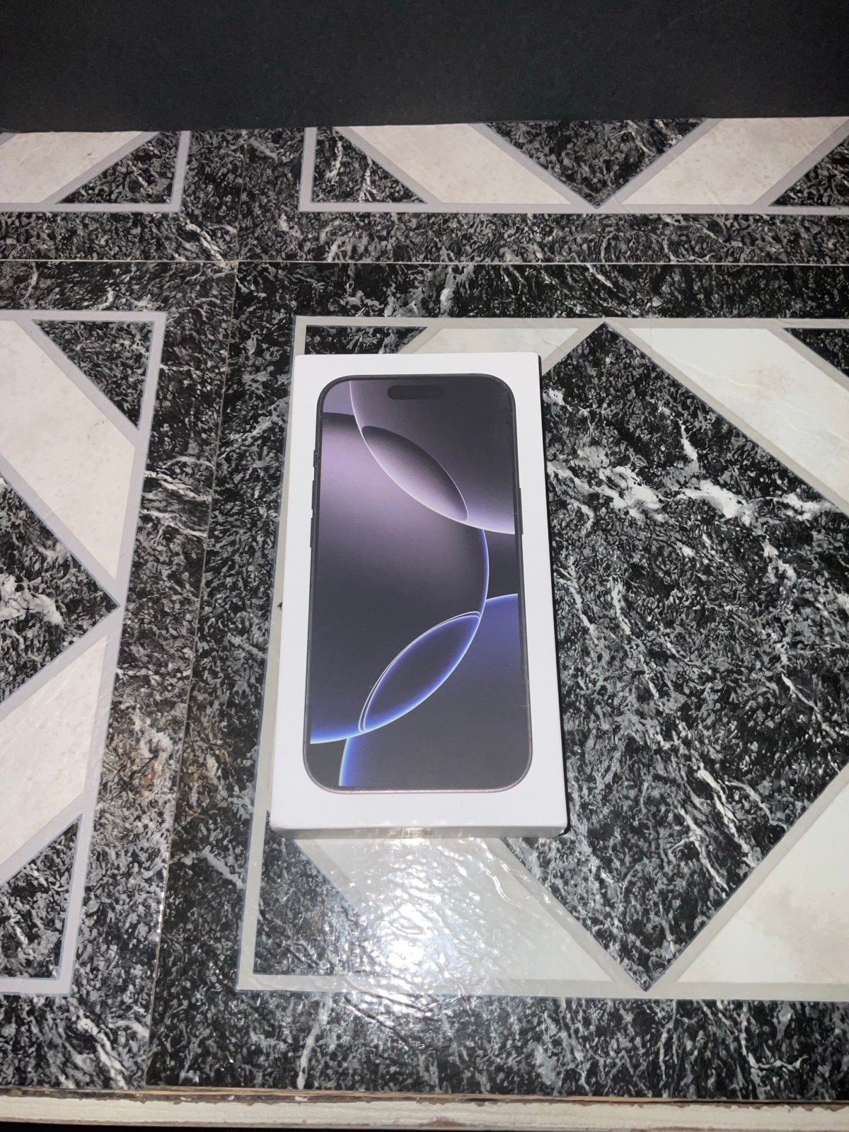 Apple iPhone 16 pro black Titanium 256GB brand new sealed unlocked