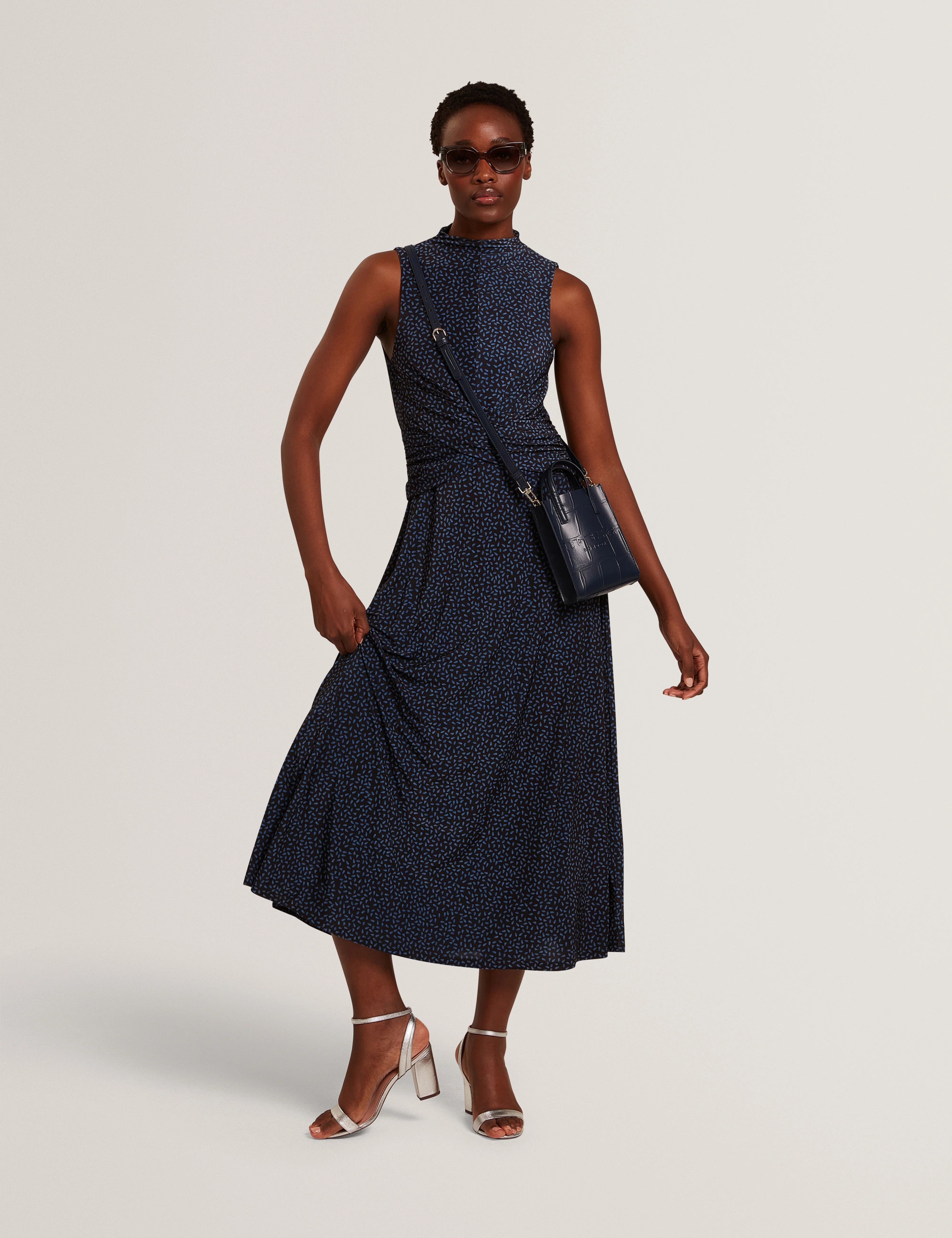 INISHA | BLACK